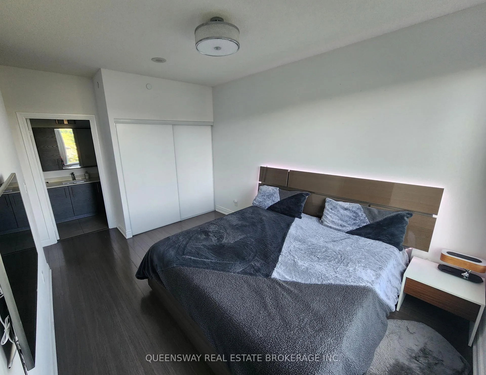 Photo 5 of Unit 209, 277 Souith Park Road, Markham, Aileen-Willowbrook — HOMEH
