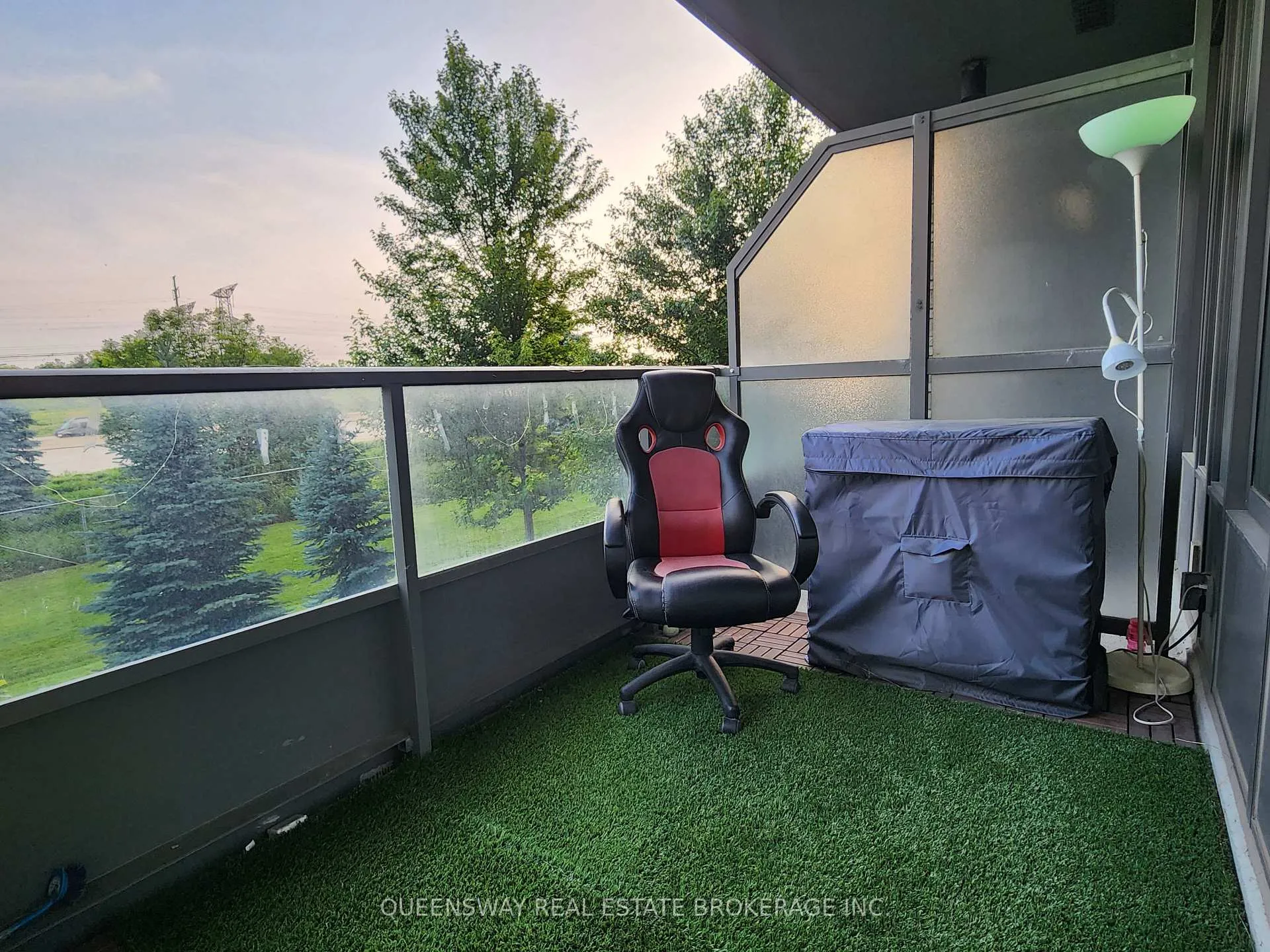 Photo 8 of Unit 209, 277 Souith Park Road, Markham, Aileen-Willowbrook — HOMEH