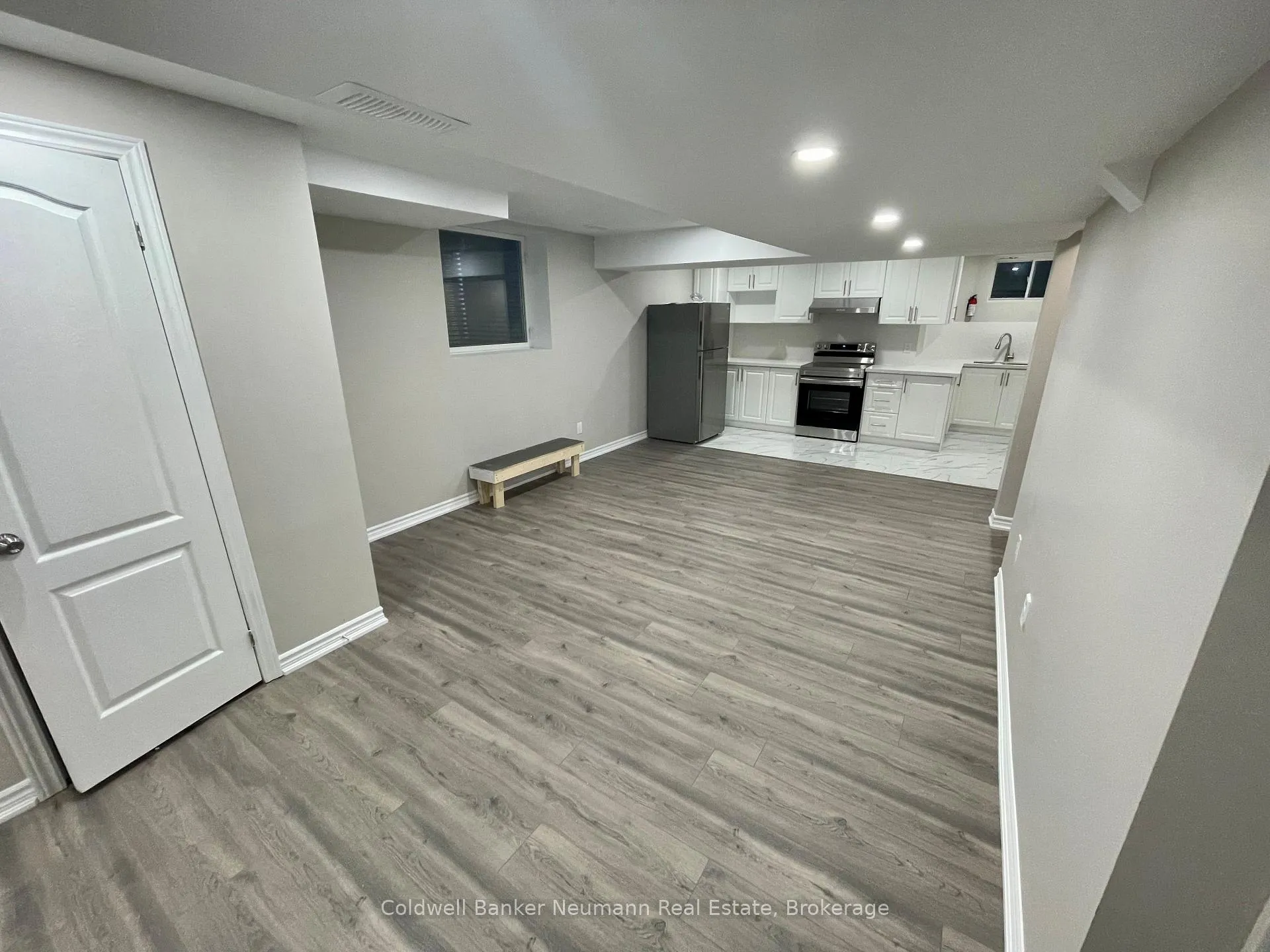 Photo 165 of 64 Laughland Lane, Guelph, Pineridge/Westminster Woods — HOMEH