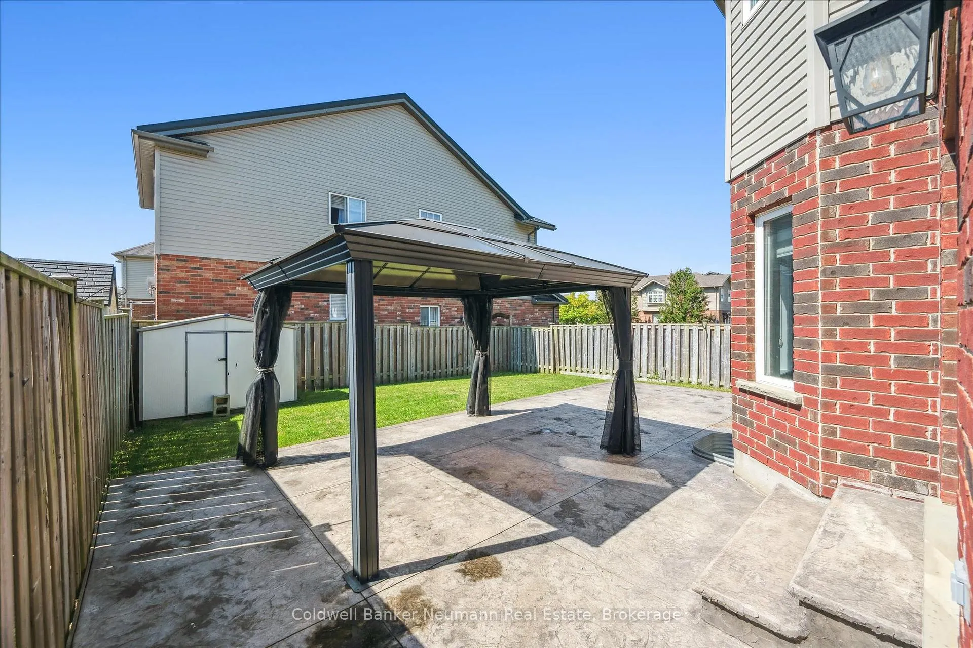 Photo 380 of 64 Laughland Lane, Guelph, Pineridge/Westminster Woods — HOMEH