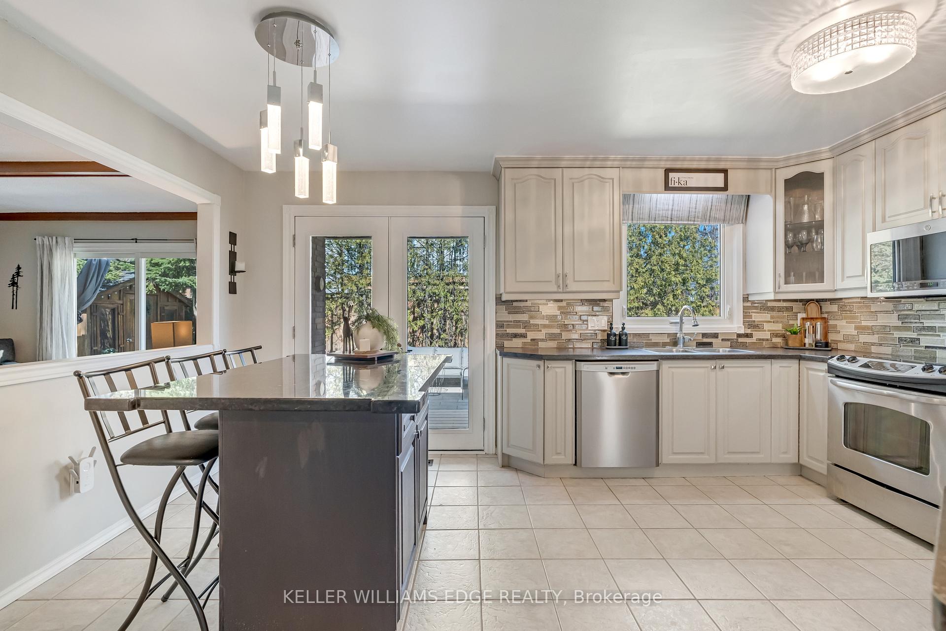Photo 31 of 1351 Bryanston Court, Burlington, Tyandaga — HOMEH