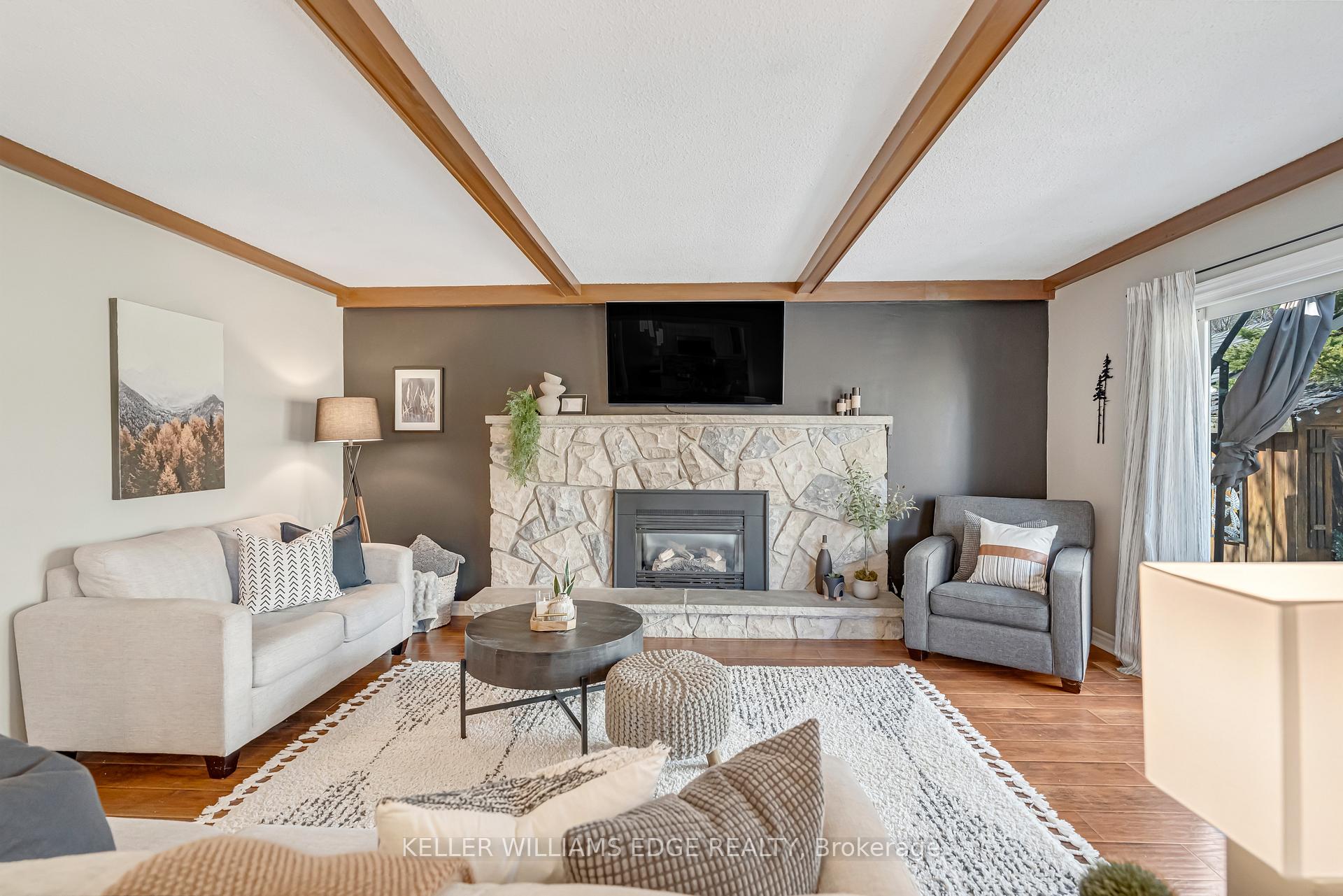 Photo 11 of 1351 Bryanston Court, Burlington, Tyandaga — HOMEH