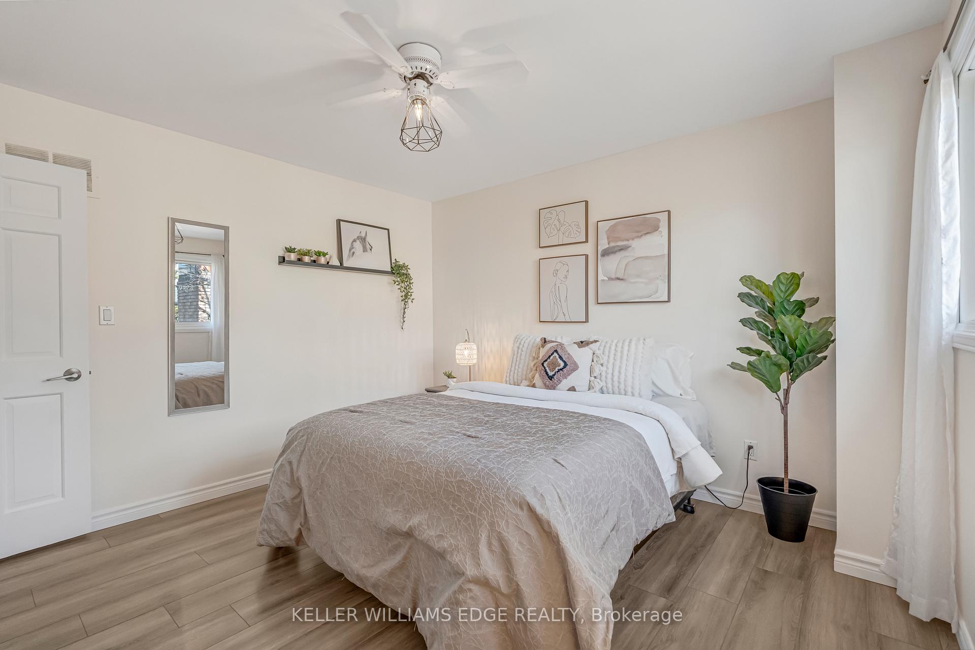 Photo 15 of 1351 Bryanston Court, Burlington, Tyandaga — HOMEH