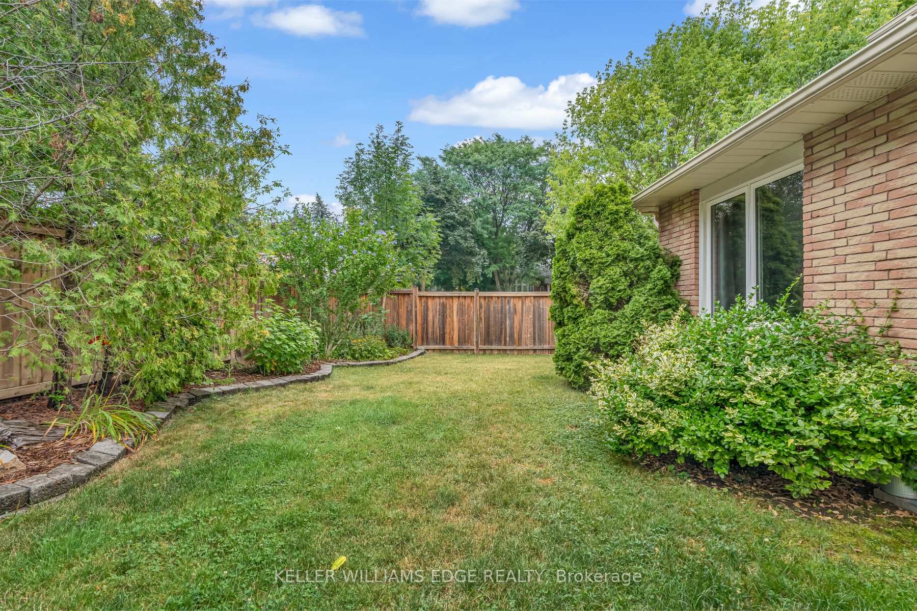 Photo 22 of 1351 Bryanston Court, Burlington, Tyandaga — HOMEH