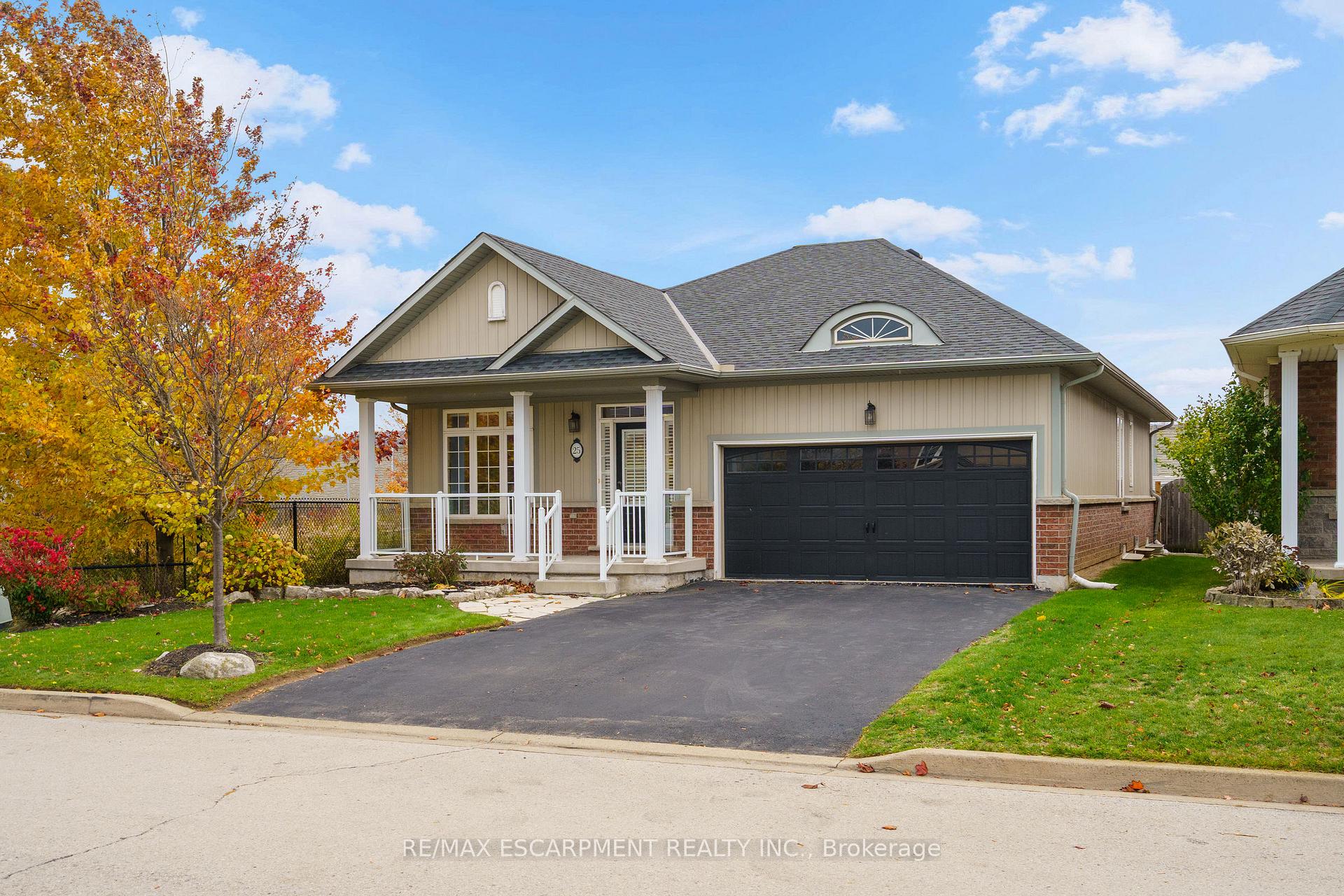 Photo 1 of 25 Sidare Court, Grimsby, Grimsby Beach — HOMEH