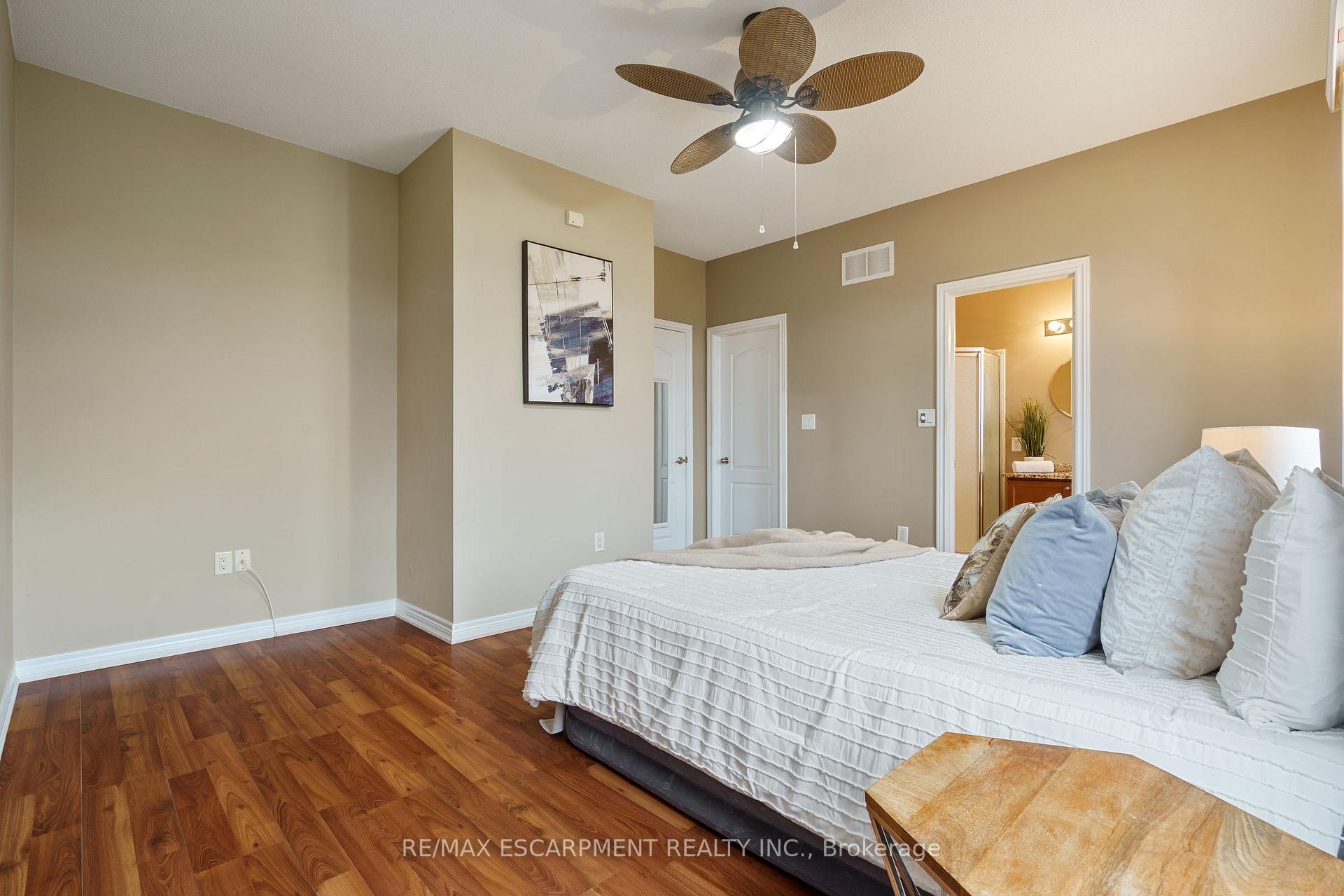 Photo 32 of 25 Sidare Court, Grimsby, Grimsby Beach — HOMEH