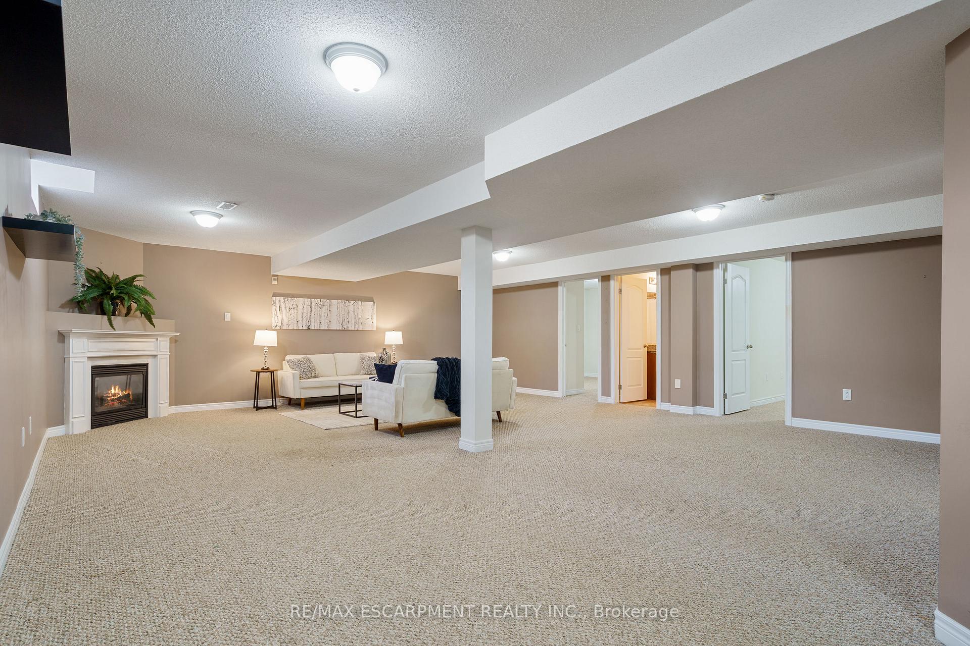 Photo 37 of 25 Sidare Court, Grimsby, Grimsby Beach — HOMEH