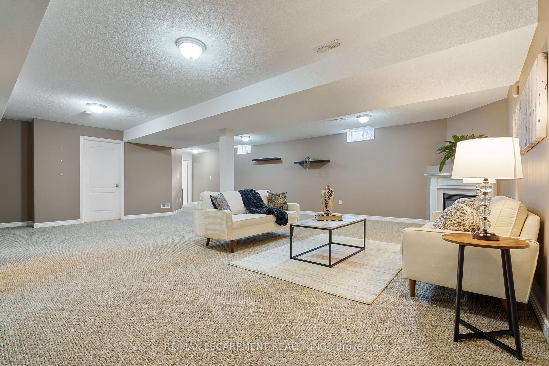 Photo 39 of 25 Sidare Court, Grimsby, Grimsby Beach — HOMEH
