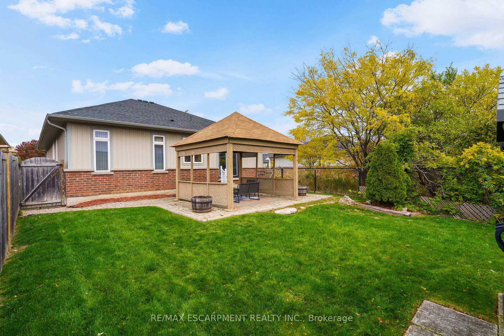 Photo 49 of 25 Sidare Court, Grimsby, Grimsby Beach — HOMEH