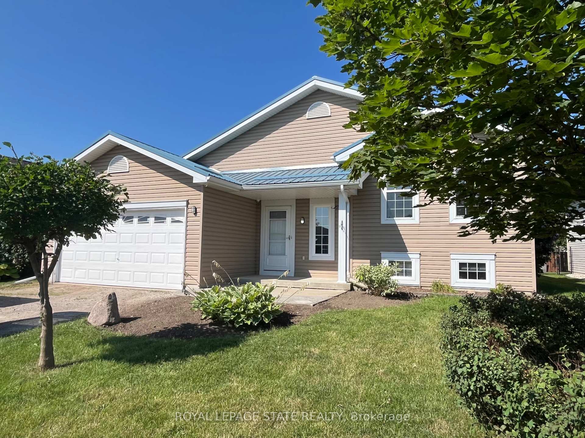 Photo 1 of 17 Mapleview Drive, Haldimand — HOMEH