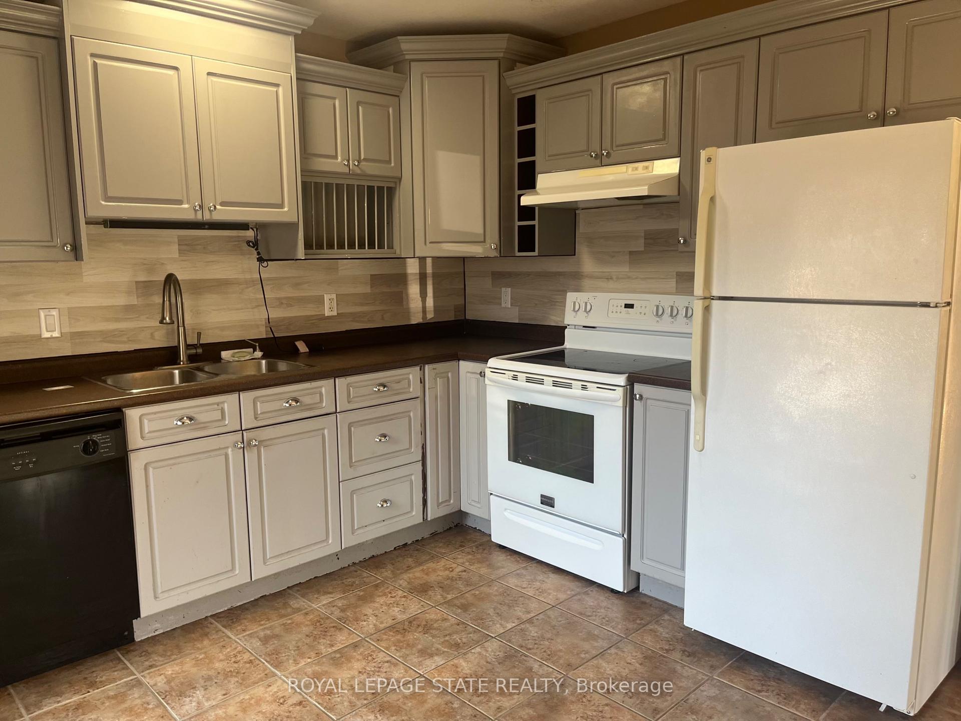 Photo 8 of 17 Mapleview Drive, Haldimand — HOMEH
