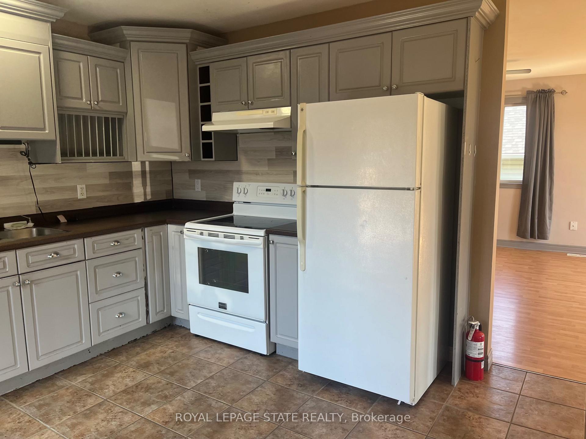 Photo 9 of 17 Mapleview Drive, Haldimand — HOMEH