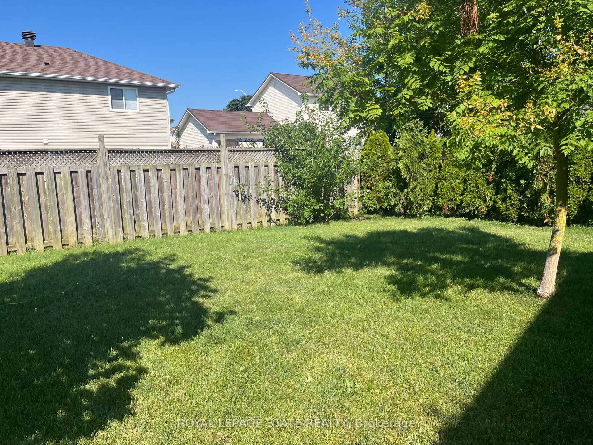 Photo 30 of 17 Mapleview Drive, Haldimand — HOMEH