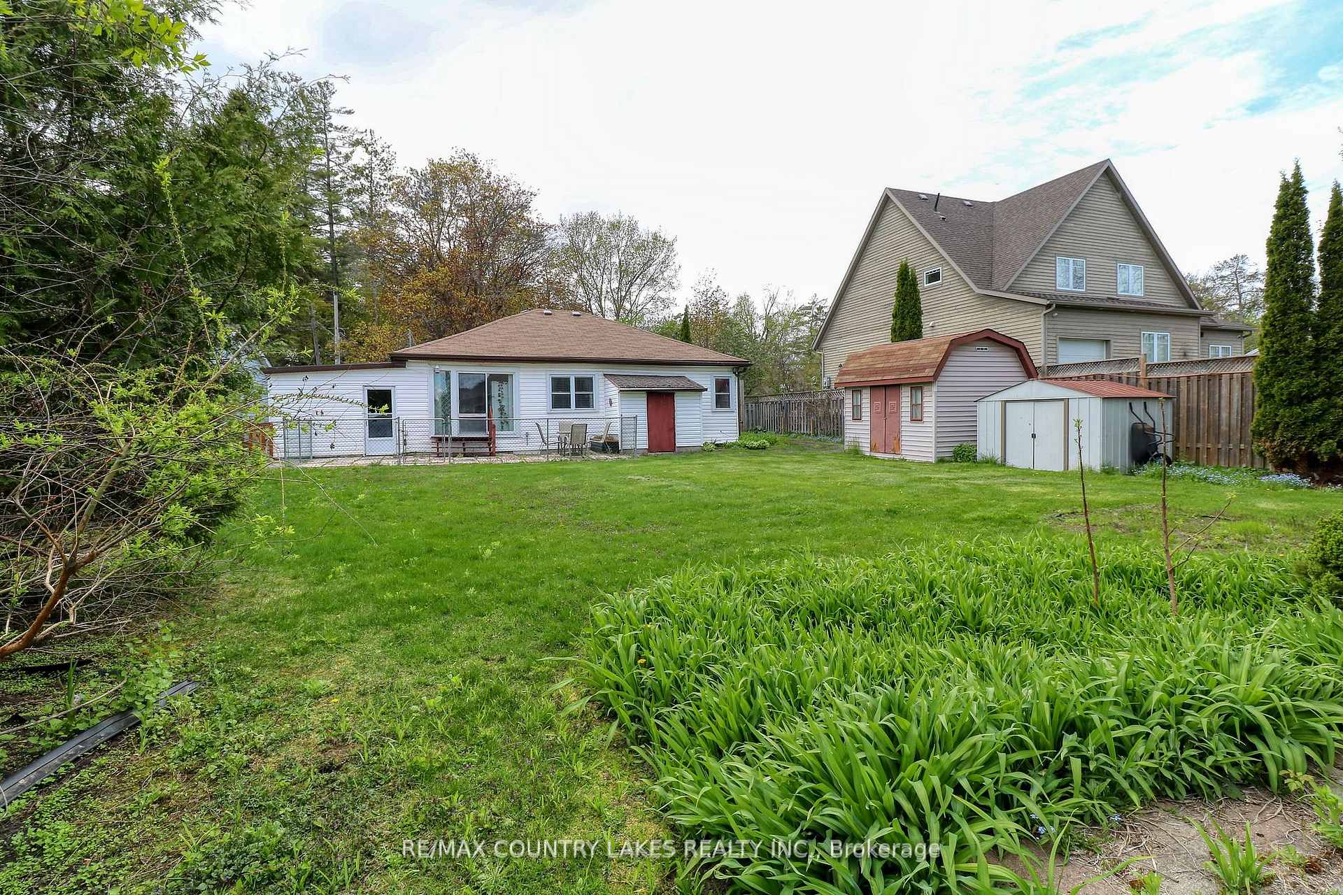 Photo 15 of 87 Grew Boulevard, Georgina, Sutton & Jackson's Point — HOMEH