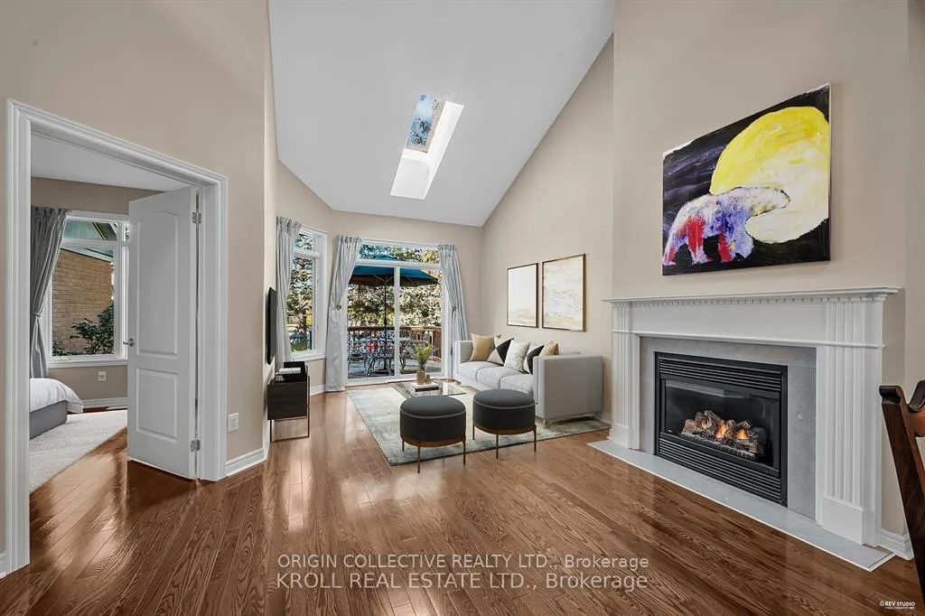 Photo 2 of 77 Celebrity Greens Way, Markham, Greensborough — HOMEH
