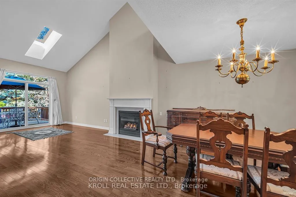 Photo 13 of 77 Celebrity Greens Way, Markham, Greensborough — HOMEH