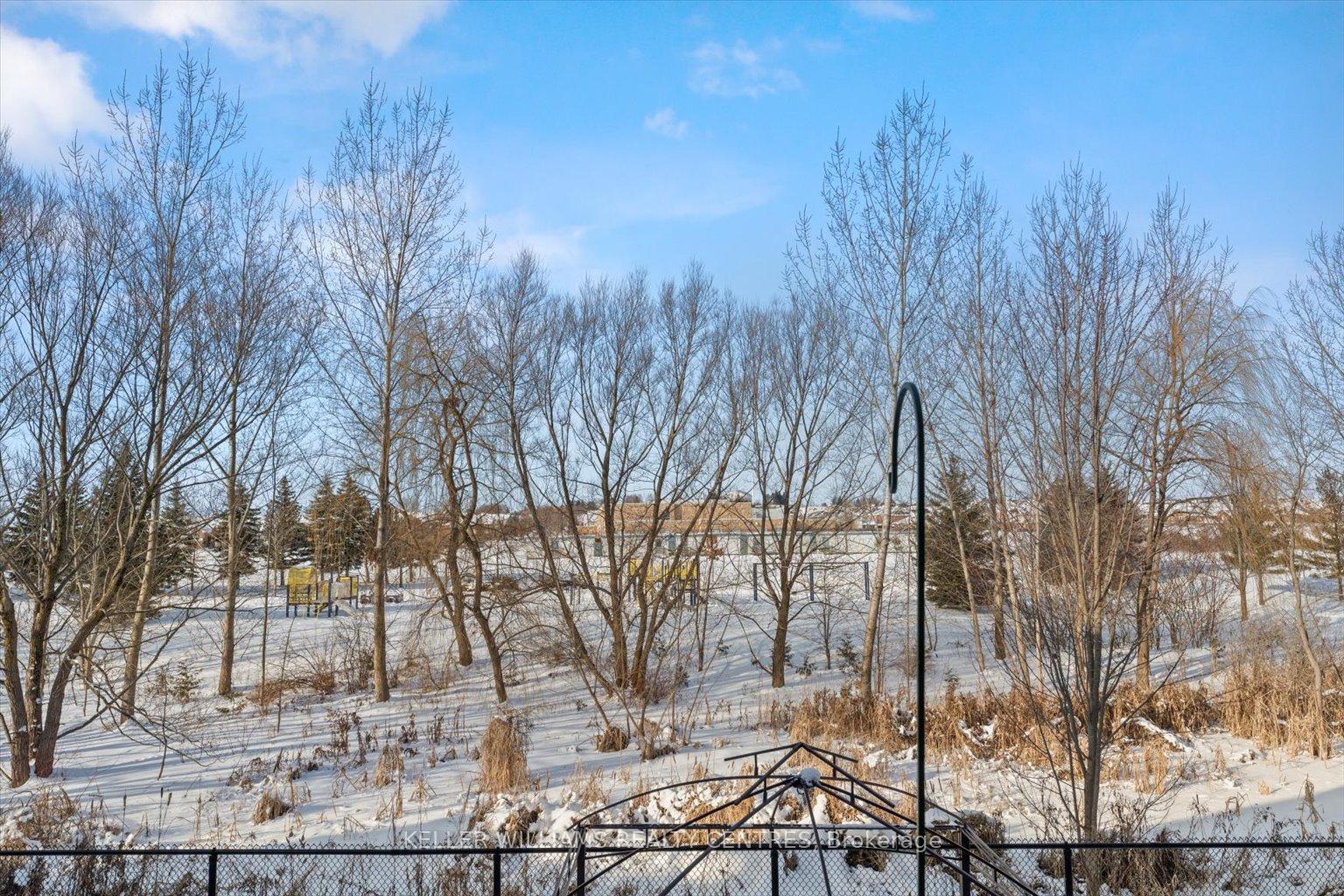 Photo 12 of 32 Robert Wilson Crescent, Georgina, Keswick South — HOMEH