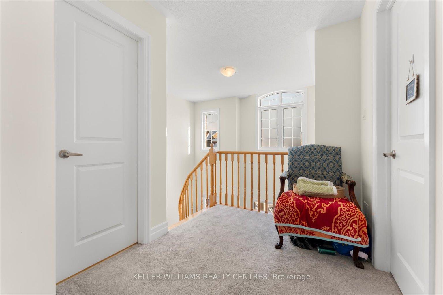 Photo 18 of 32 Robert Wilson Crescent, Georgina, Keswick South — HOMEH