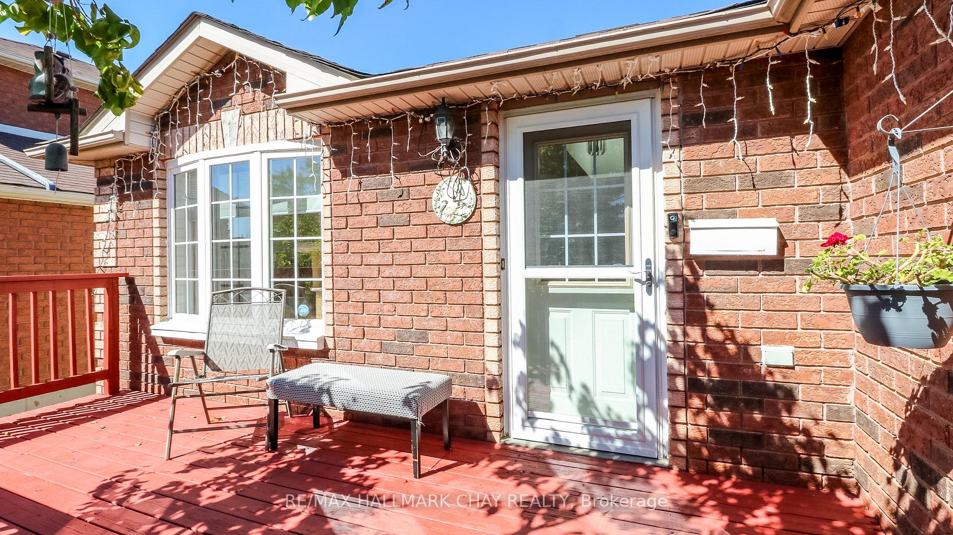 Photo 1 of 4 Hersey Crescent, Barrie, Holly — HOMEH