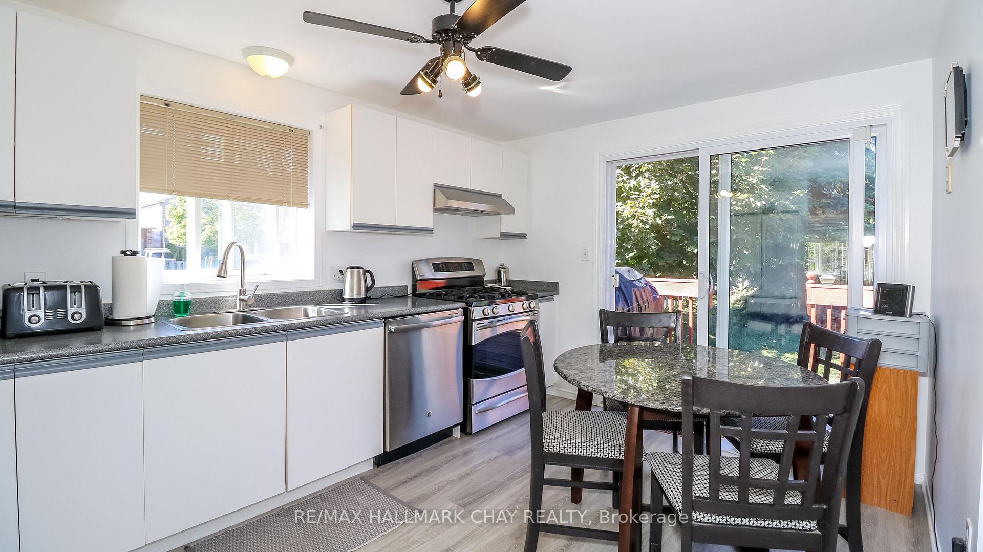 Photo 17 of 4 Hersey Crescent, Barrie, Holly — HOMEH