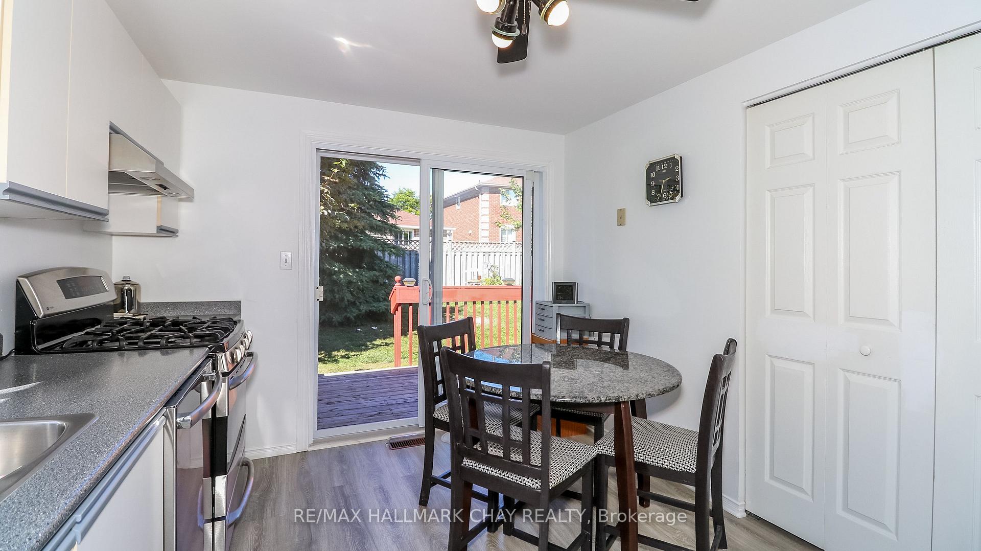 Photo 19 of 4 Hersey Crescent, Barrie, Holly — HOMEH