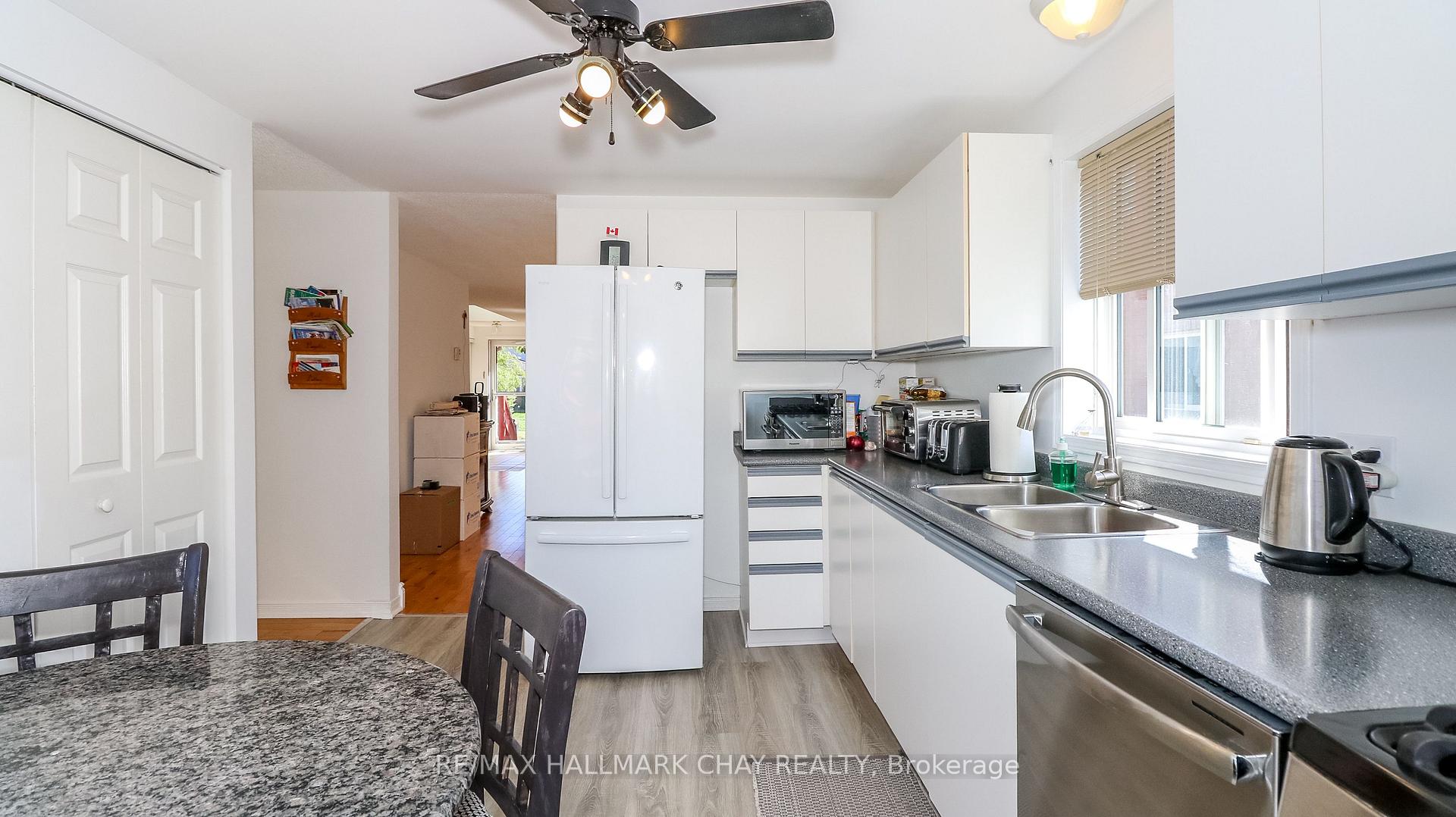 Photo 20 of 4 Hersey Crescent, Barrie, Holly — HOMEH