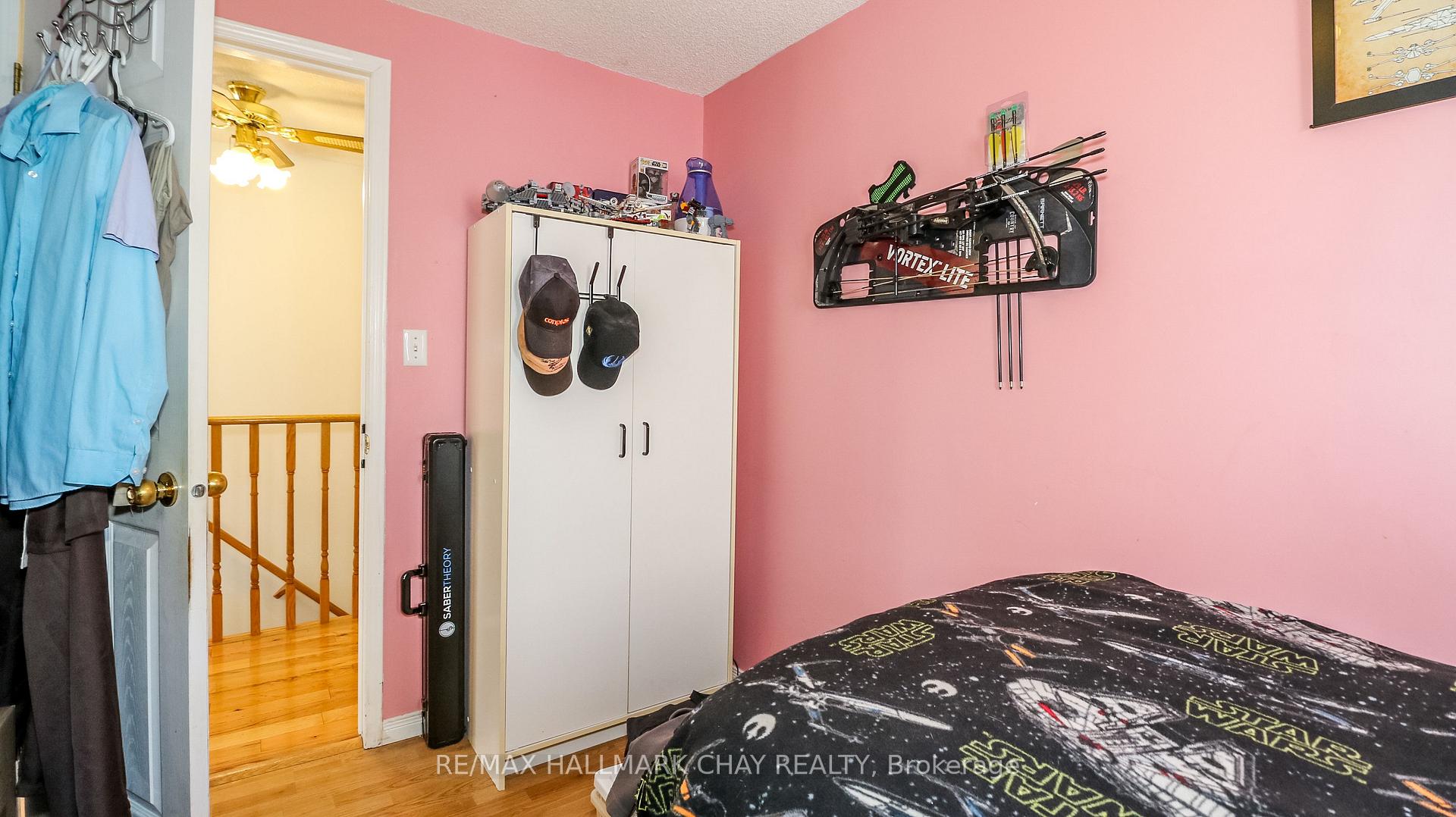 Photo 24 of 4 Hersey Crescent, Barrie, Holly — HOMEH