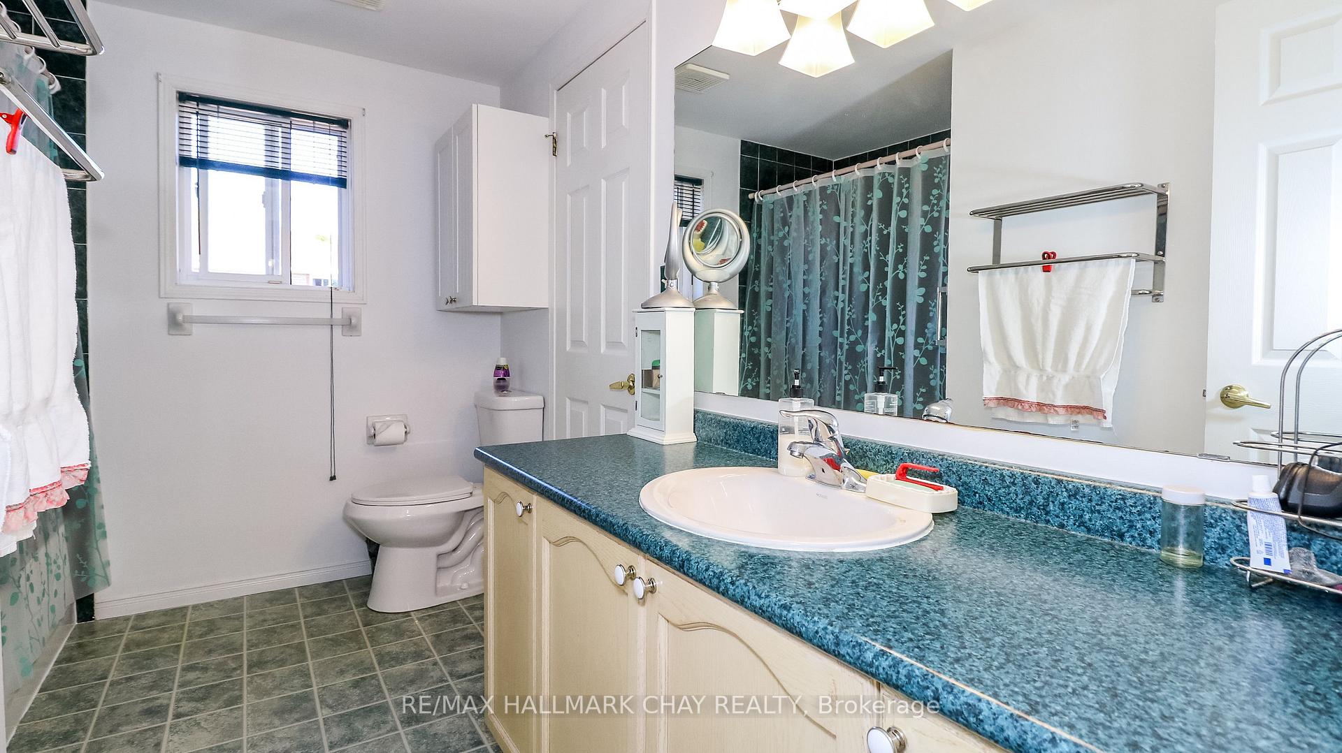 Photo 29 of 4 Hersey Crescent, Barrie, Holly — HOMEH