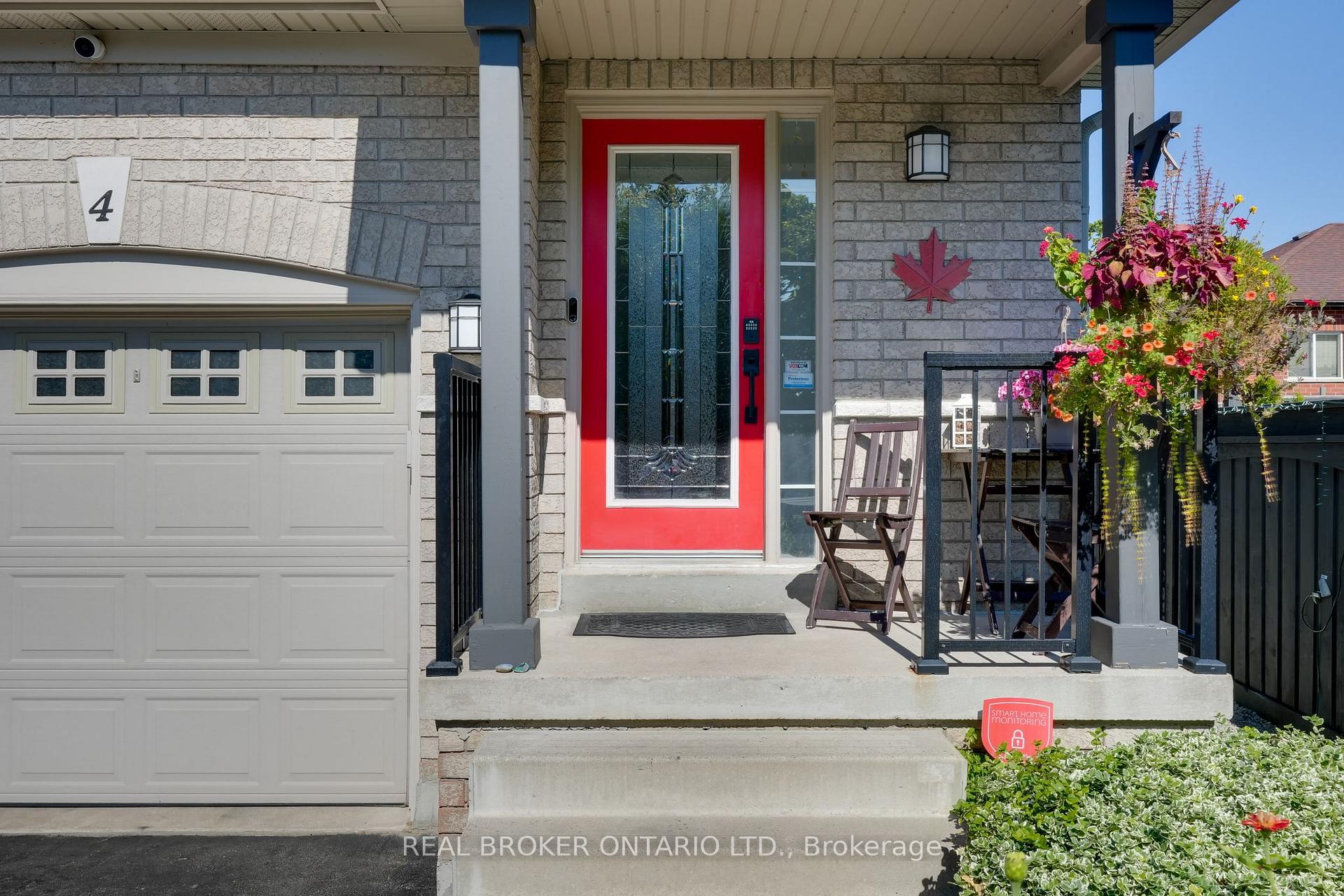 Photo 2 of 4 Ironhorse Crescent, Caledon, Bolton West — HOMEH