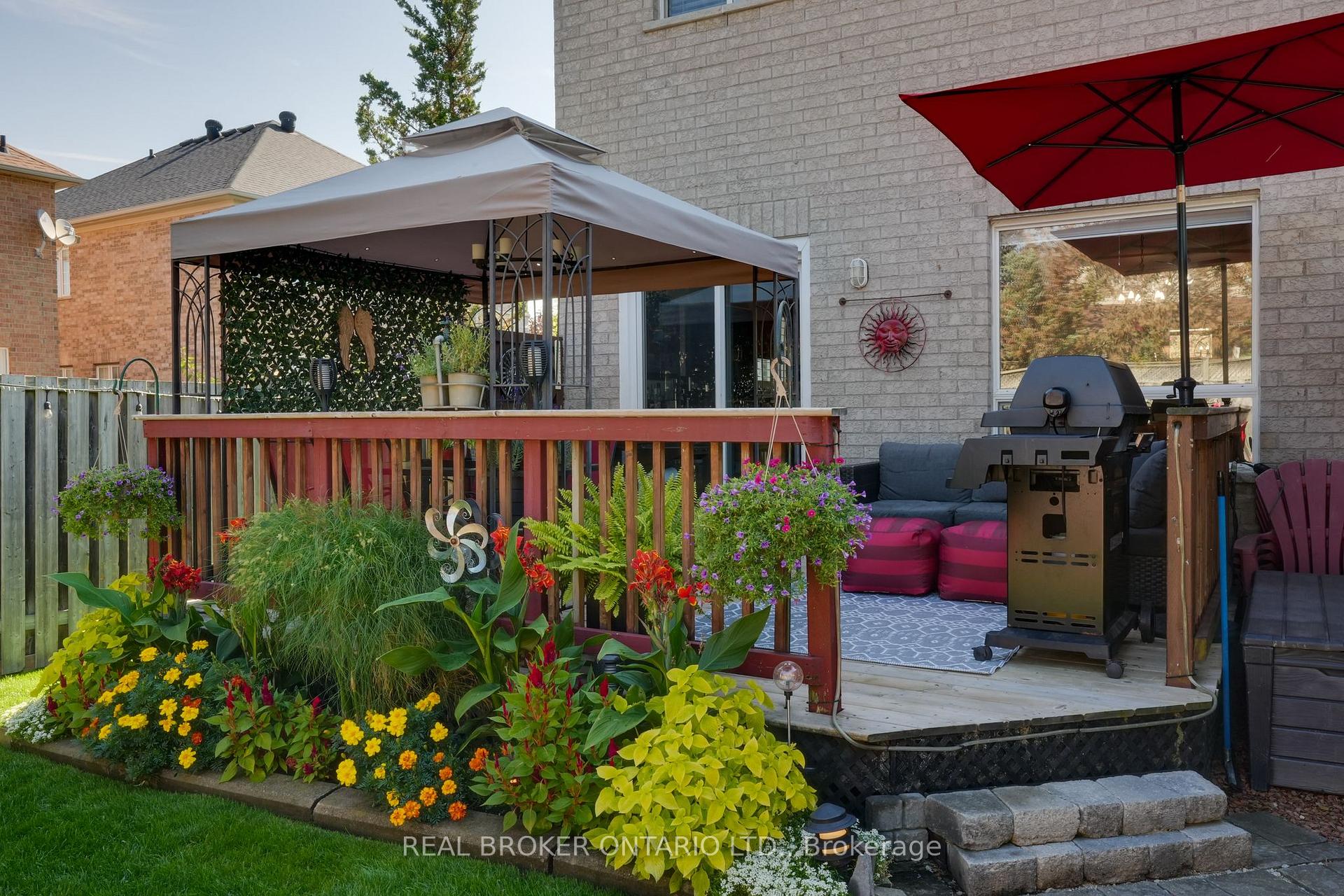 Photo 11 of 4 Ironhorse Crescent, Caledon, Bolton West — HOMEH