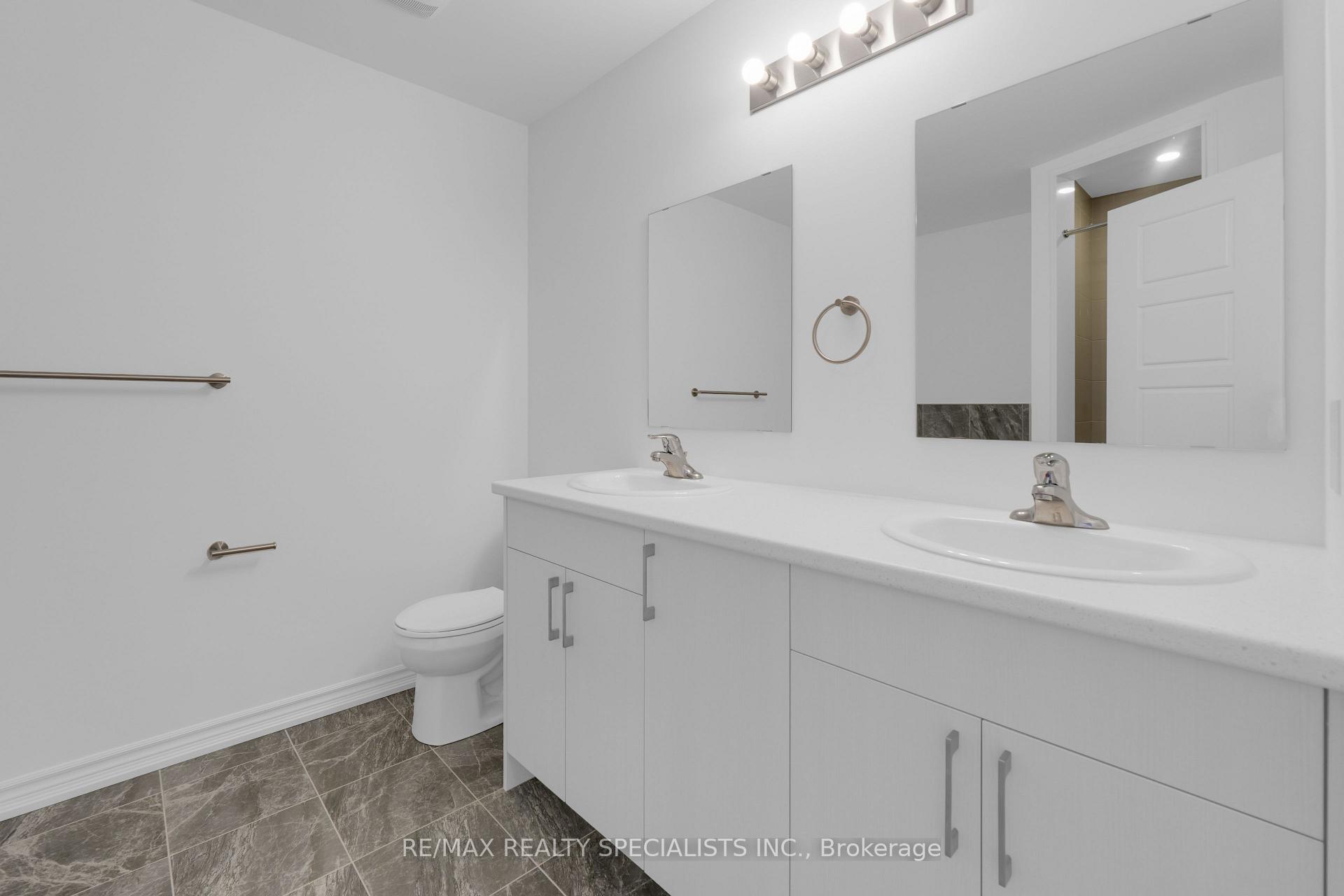 Photo 21 of 34 Elsegood Drive, Guelph, Village By The Arboretum — HOMEH