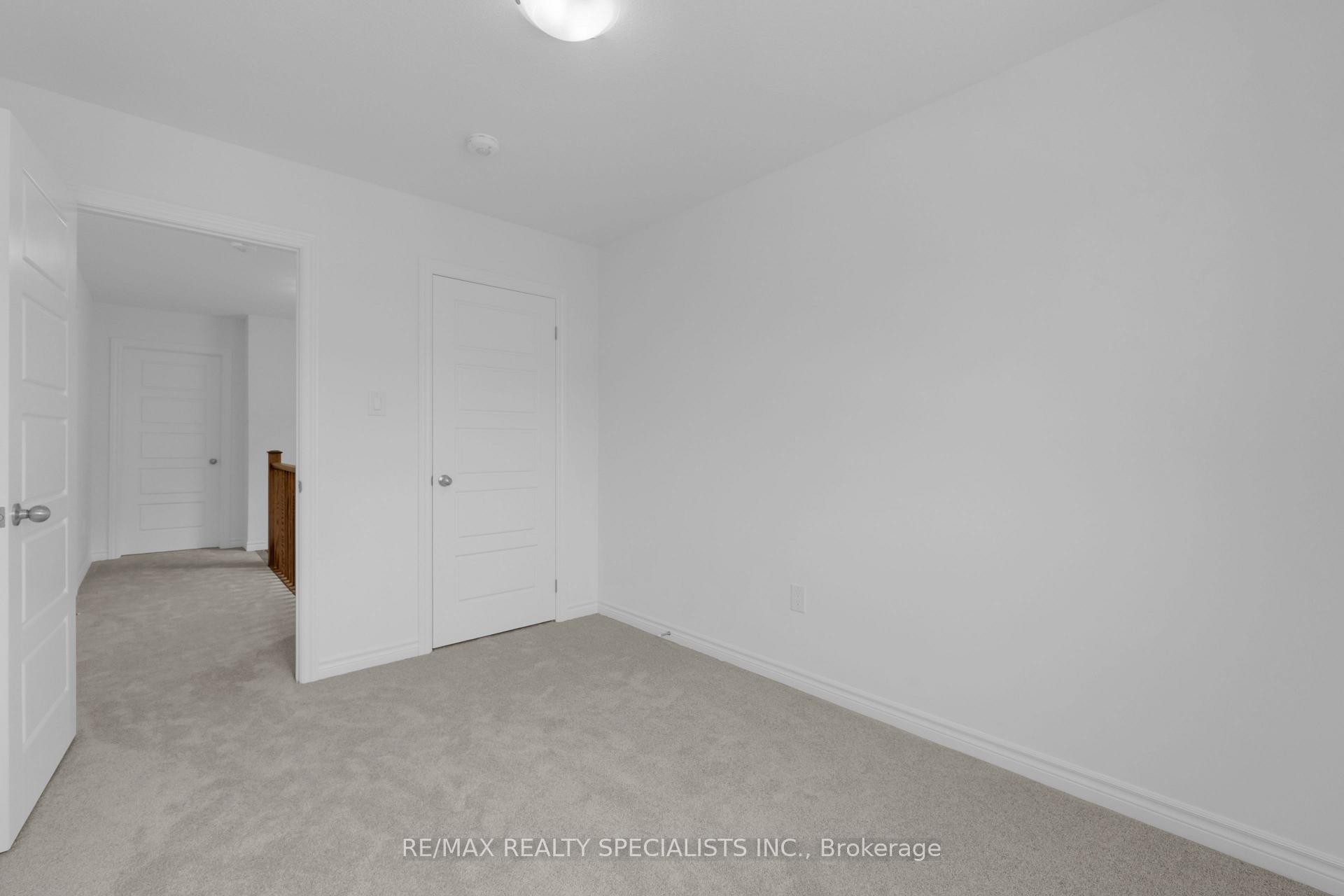 Photo 27 of 34 Elsegood Drive, Guelph, Village By The Arboretum — HOMEH