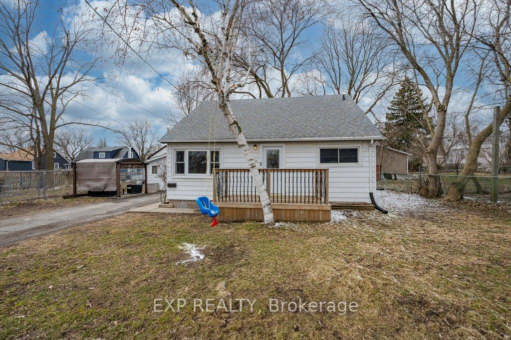 Photo 3 of 14 A Reynolds Crescent, Belleville, Belleville Ward — HOMEH