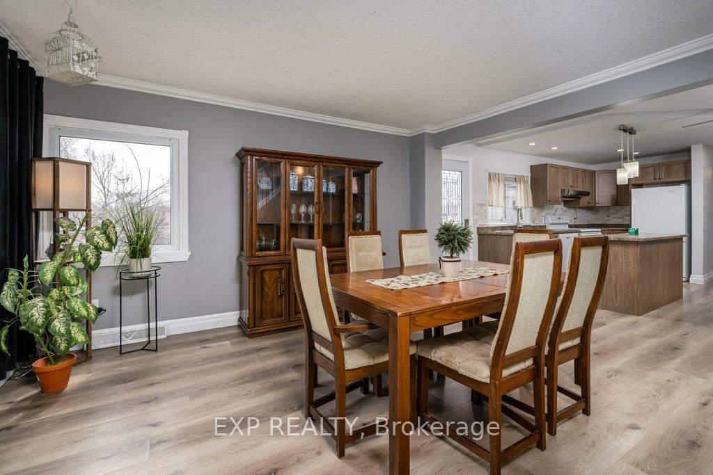Photo 8 of 14 A Reynolds Crescent, Belleville, Belleville Ward — HOMEH