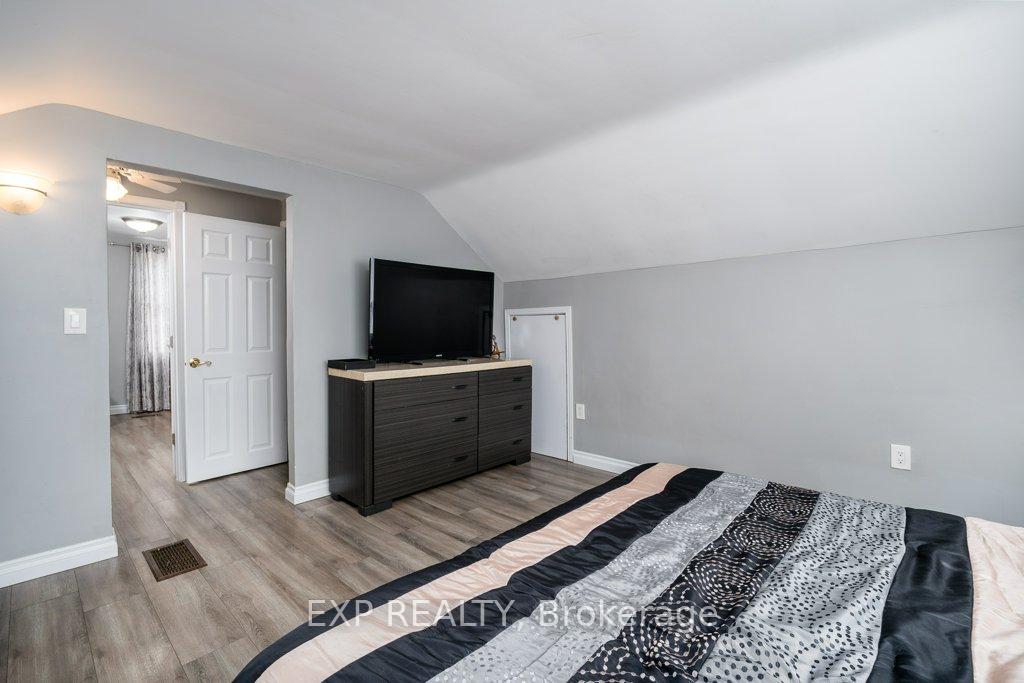 Photo 26 of 14 A Reynolds Crescent, Belleville, Belleville Ward — HOMEH