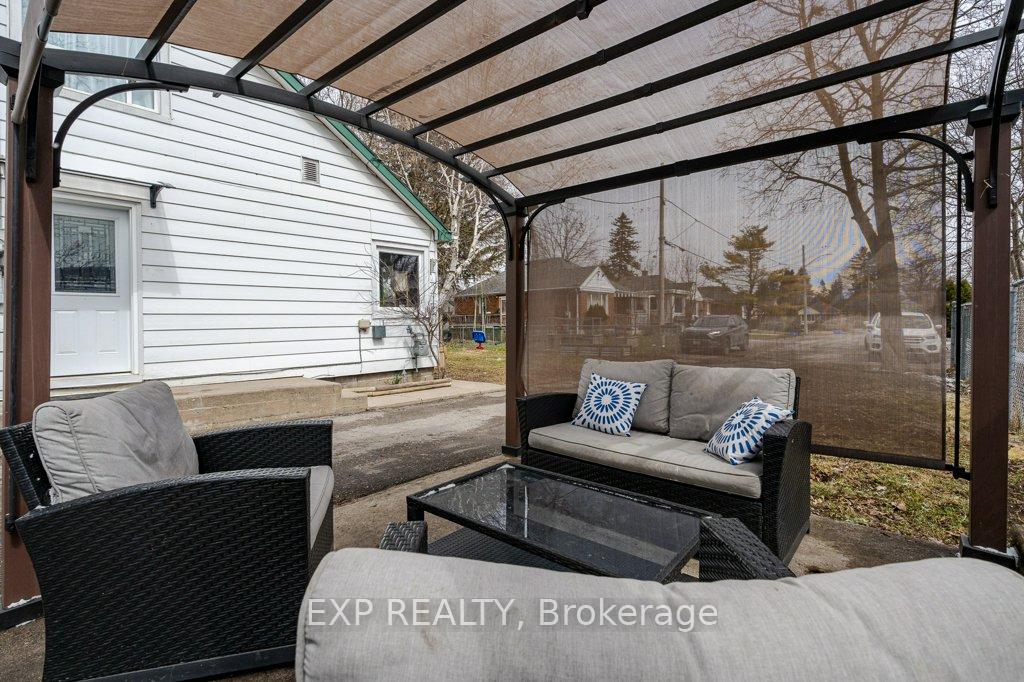 Photo 33 of 14 A Reynolds Crescent, Belleville, Belleville Ward — HOMEH