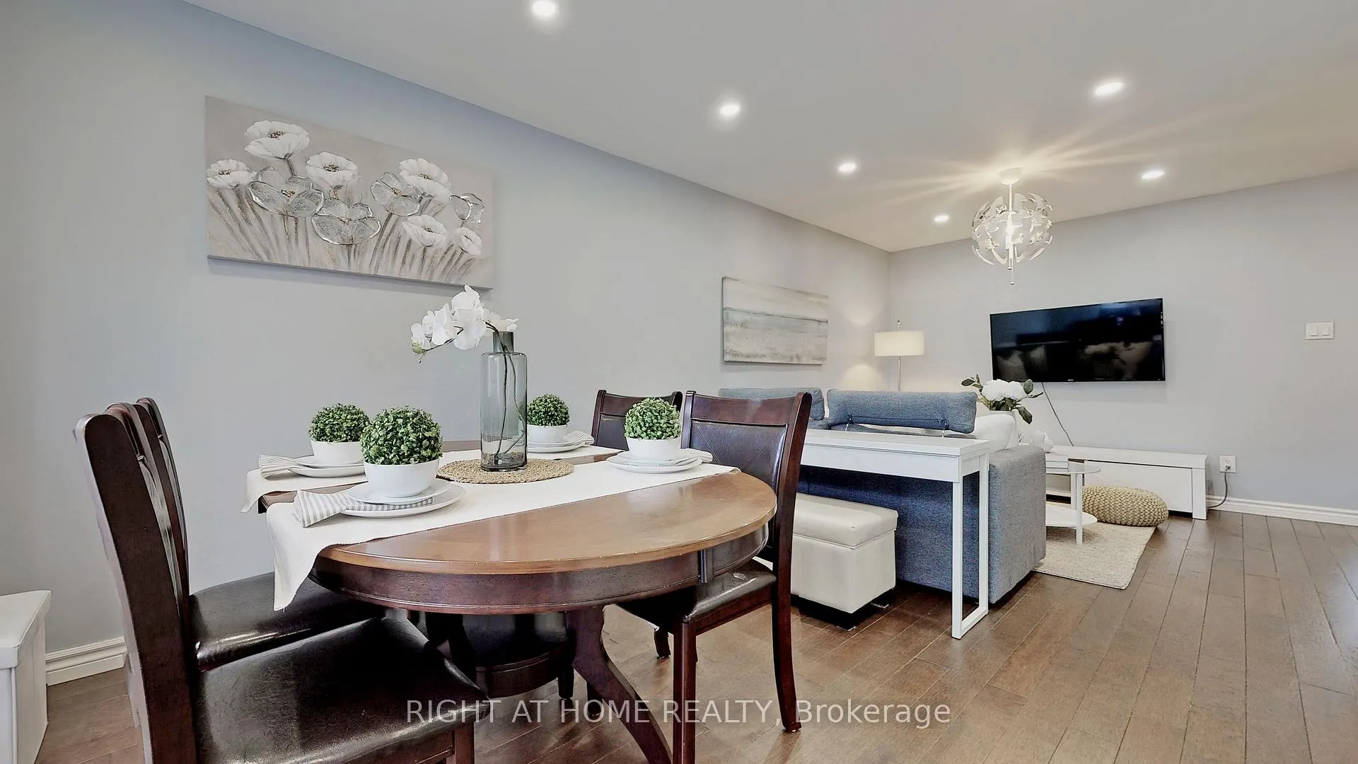 Photo 5 of 105 Greenfield Crescent, Whitby, Blue Grass Meadows — HOMEH