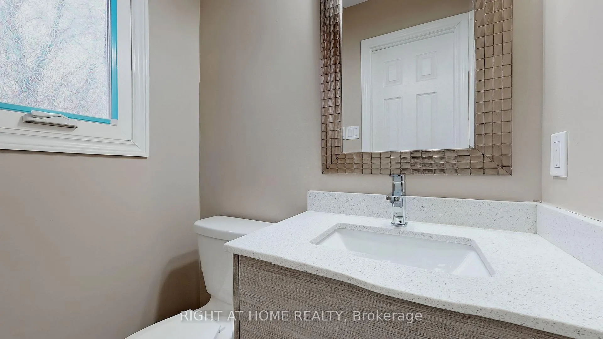 Photo 11 of 105 Greenfield Crescent, Whitby, Blue Grass Meadows — HOMEH