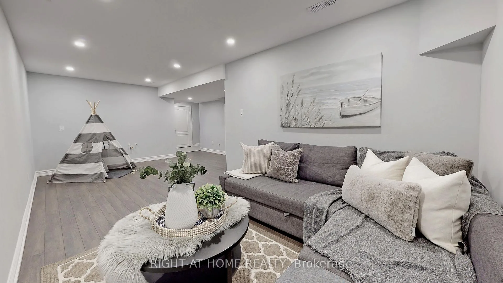 Photo 27 of 105 Greenfield Crescent, Whitby, Blue Grass Meadows — HOMEH