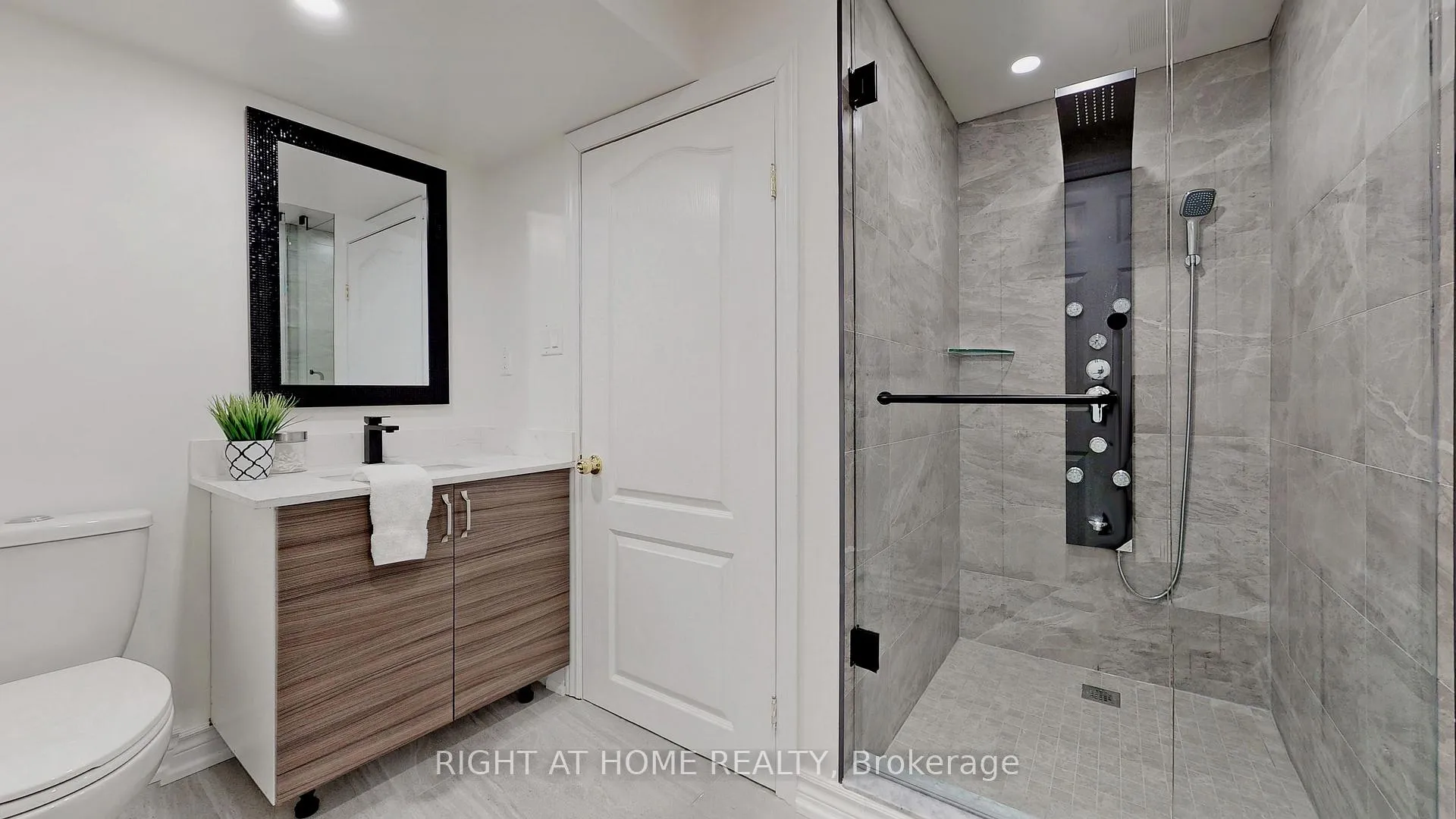 Photo 29 of 105 Greenfield Crescent, Whitby, Blue Grass Meadows — HOMEH