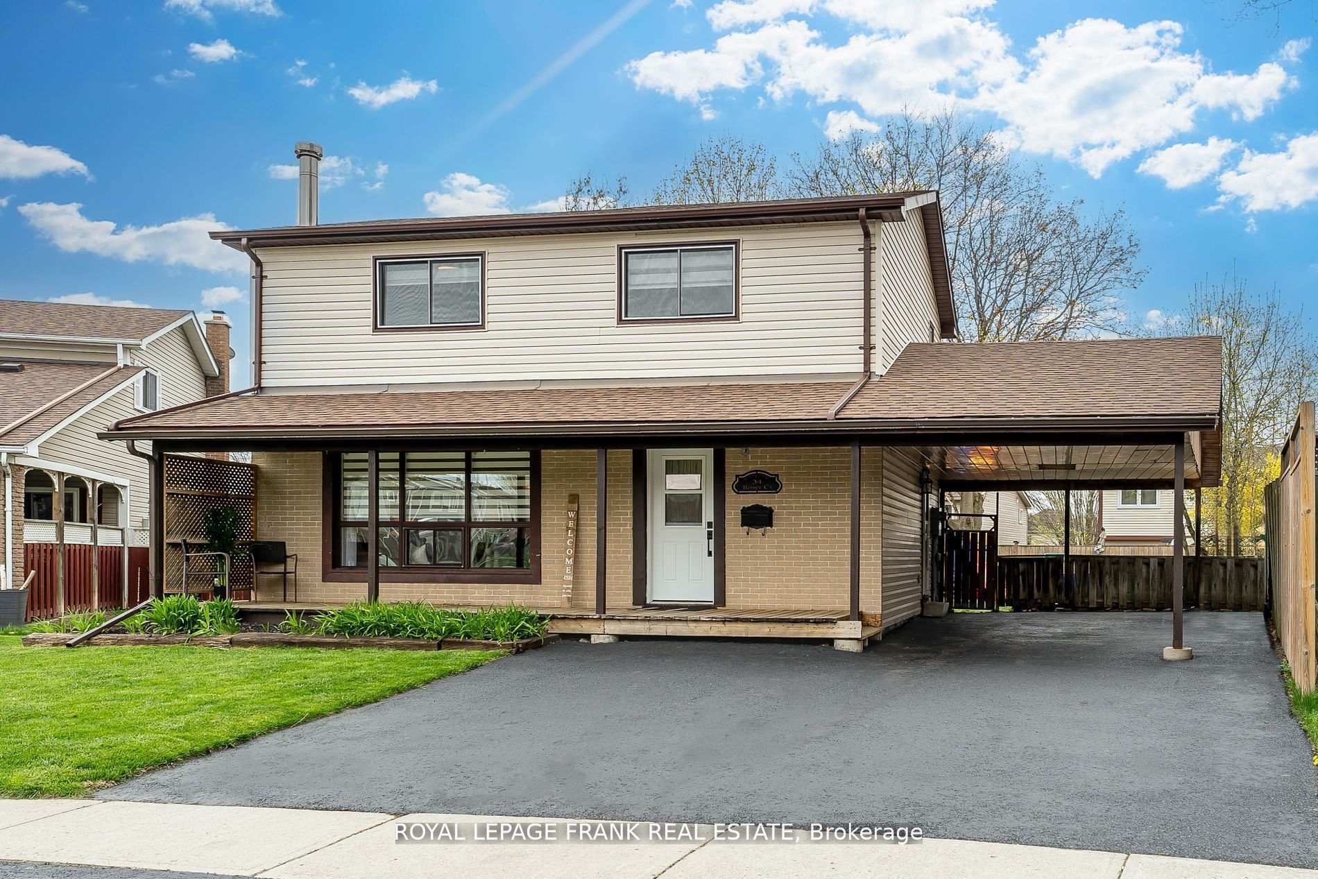 Photo 1 of 34 Roser Crescent, Clarington, Bowmanville — HOMEH