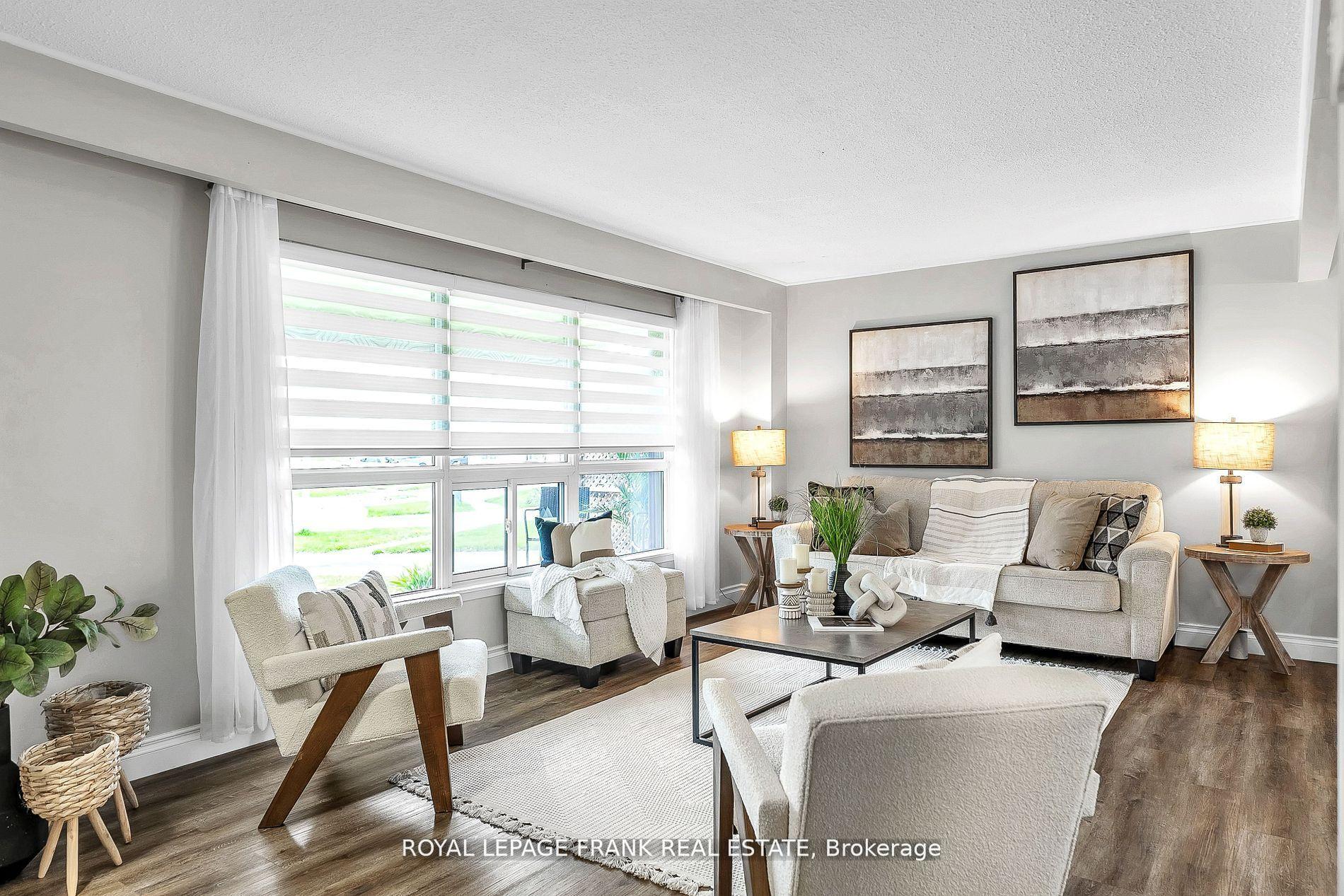 Photo 5 of 34 Roser Crescent, Clarington, Bowmanville — HOMEH