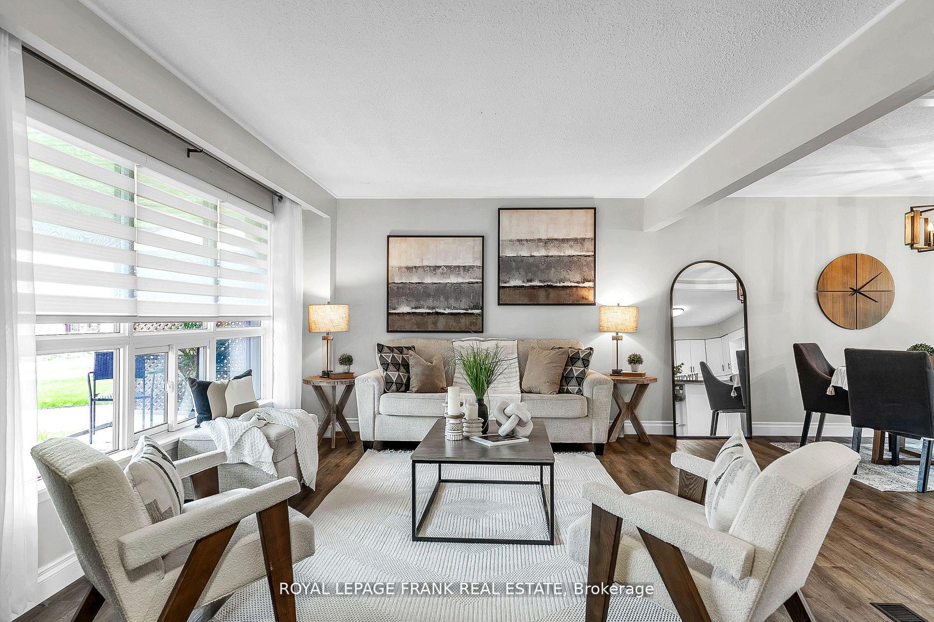 Photo 6 of 34 Roser Crescent, Clarington, Bowmanville — HOMEH