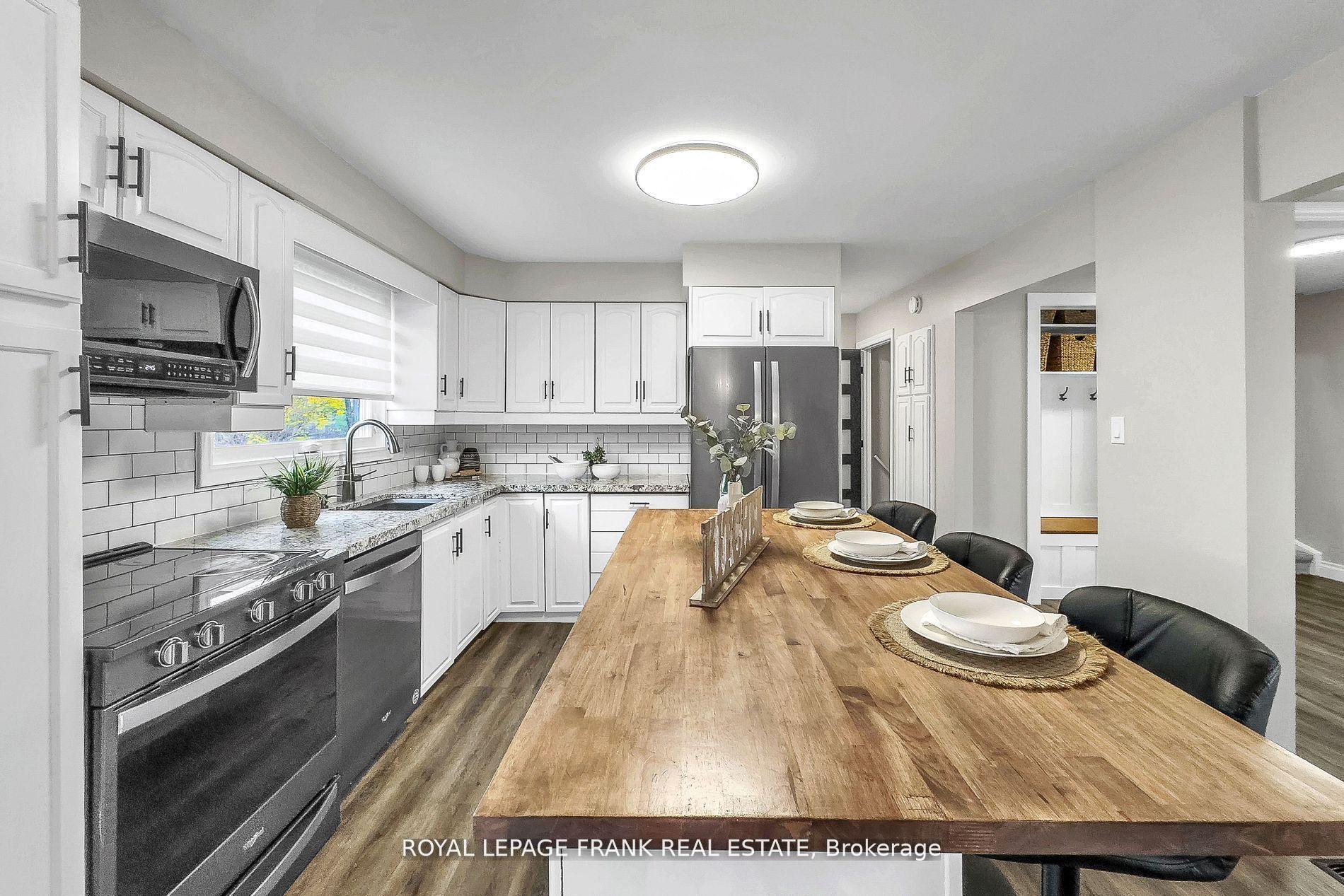 Photo 18 of 34 Roser Crescent, Clarington, Bowmanville — HOMEH