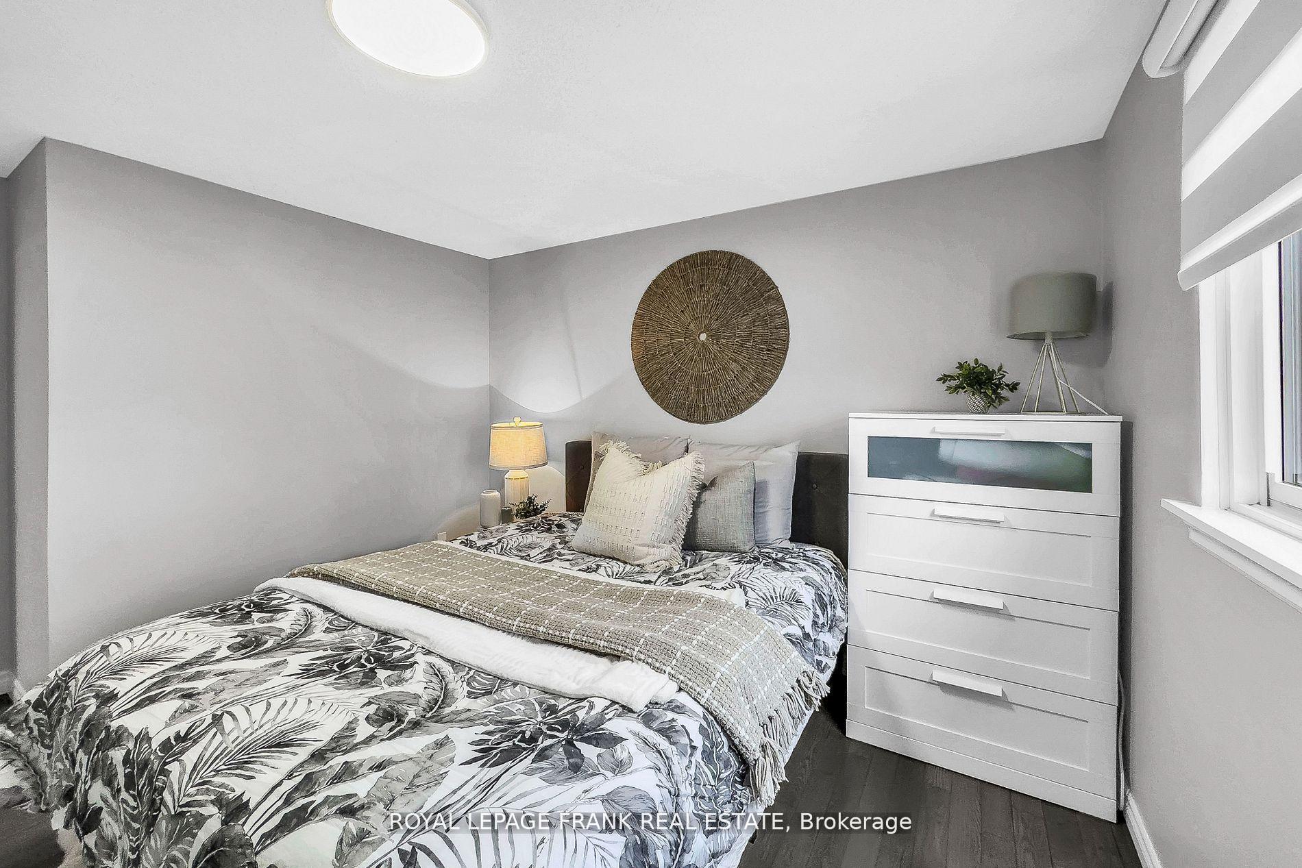Photo 25 of 34 Roser Crescent, Clarington, Bowmanville — HOMEH