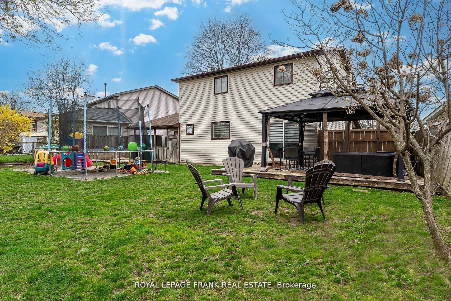 Photo 42 of 34 Roser Crescent, Clarington, Bowmanville — HOMEH