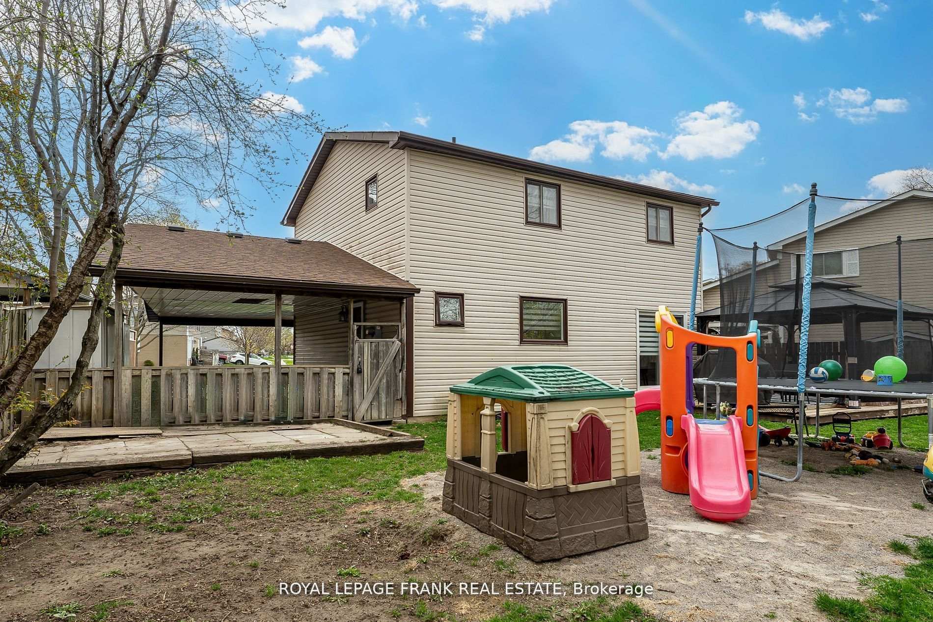 Photo 44 of 34 Roser Crescent, Clarington, Bowmanville — HOMEH