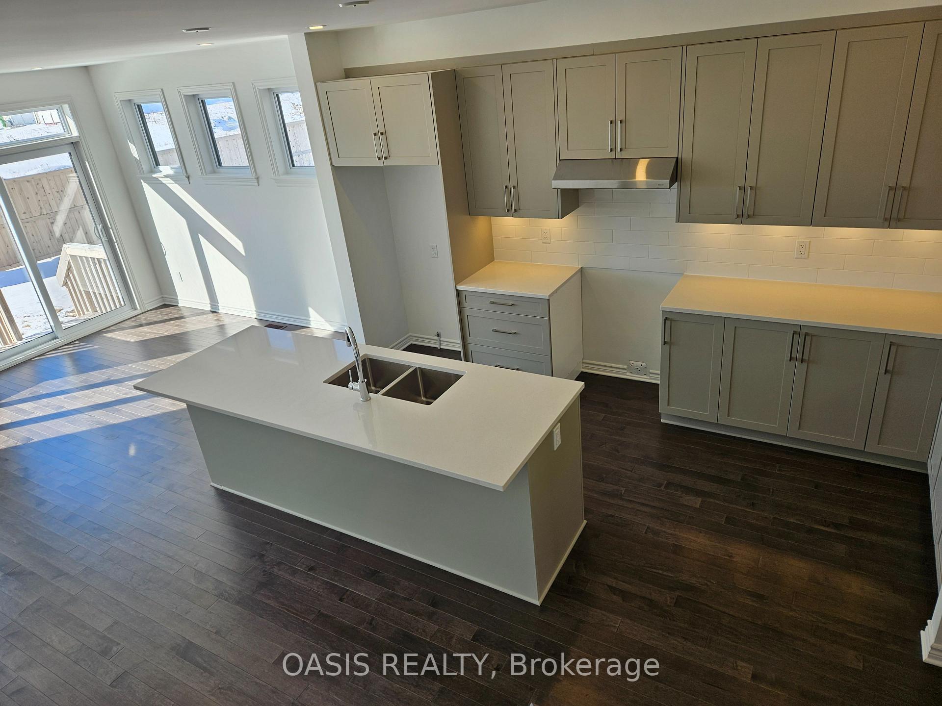 Photo 4 of 557 Sonmarg Crescent, Ottawa, Barrhaven - Half Moon Bay — HOMEH