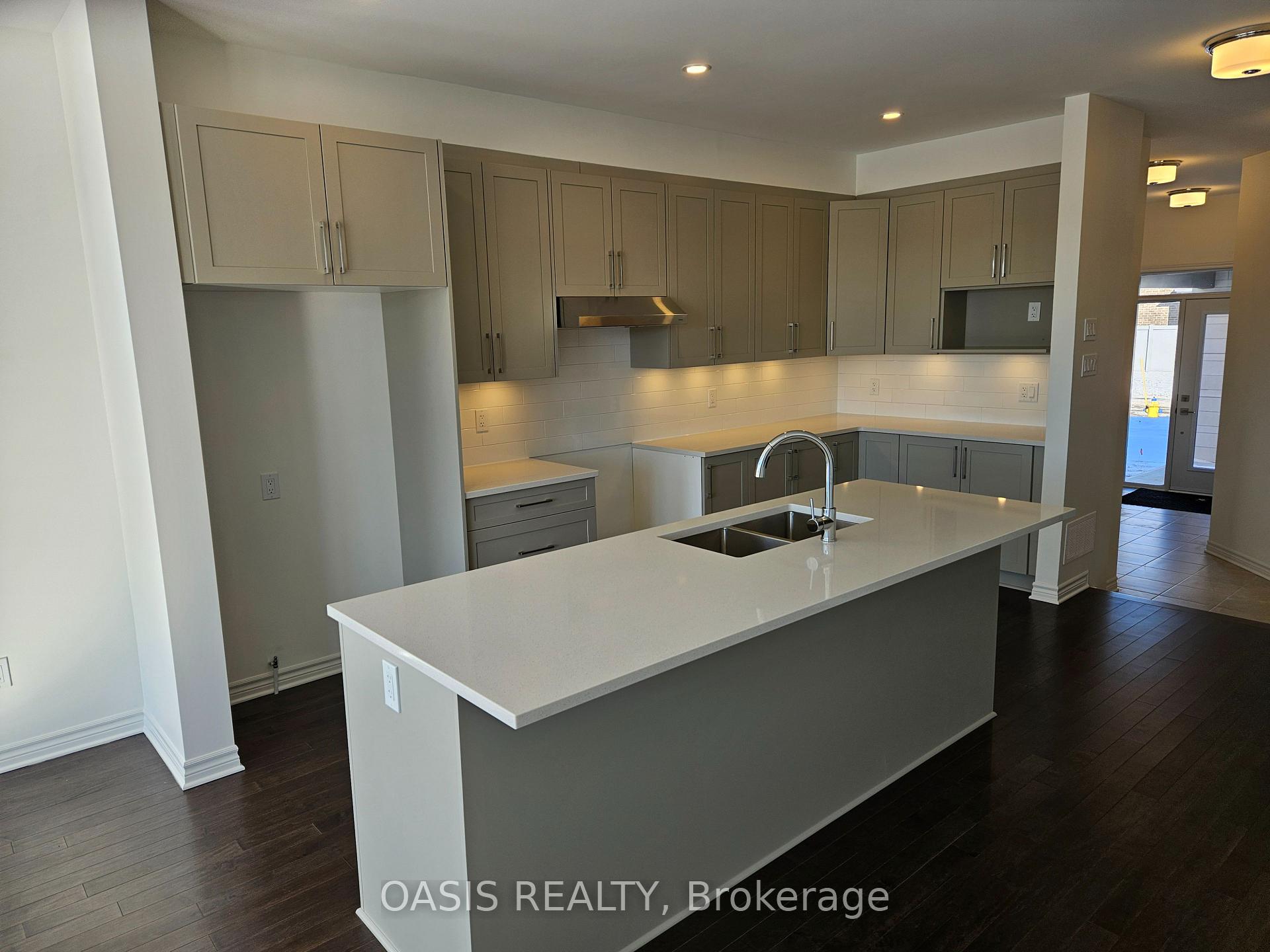 Photo 5 of 557 Sonmarg Crescent, Ottawa, Barrhaven - Half Moon Bay — HOMEH
