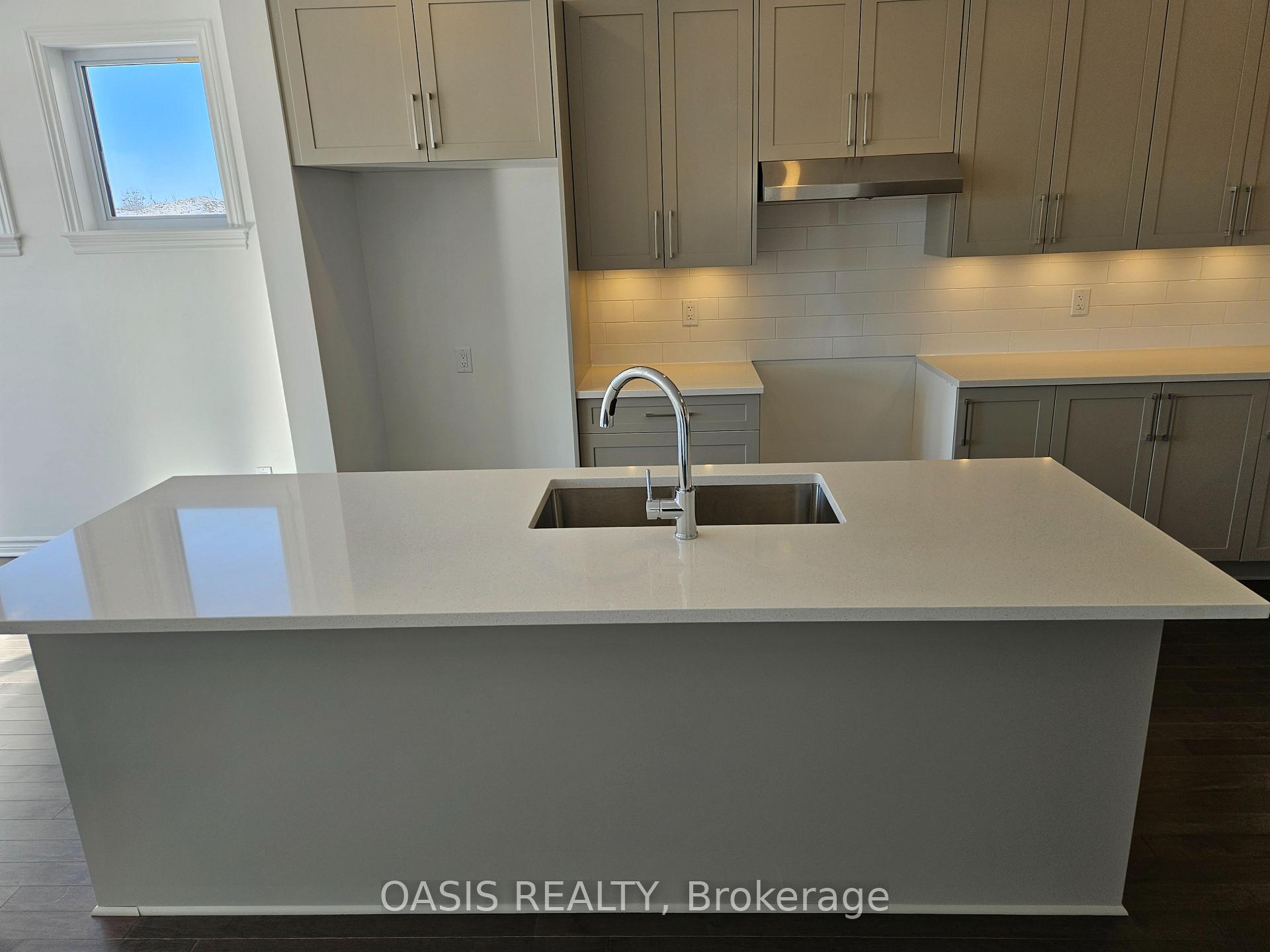 Photo 6 of 557 Sonmarg Crescent, Ottawa, Barrhaven - Half Moon Bay — HOMEH